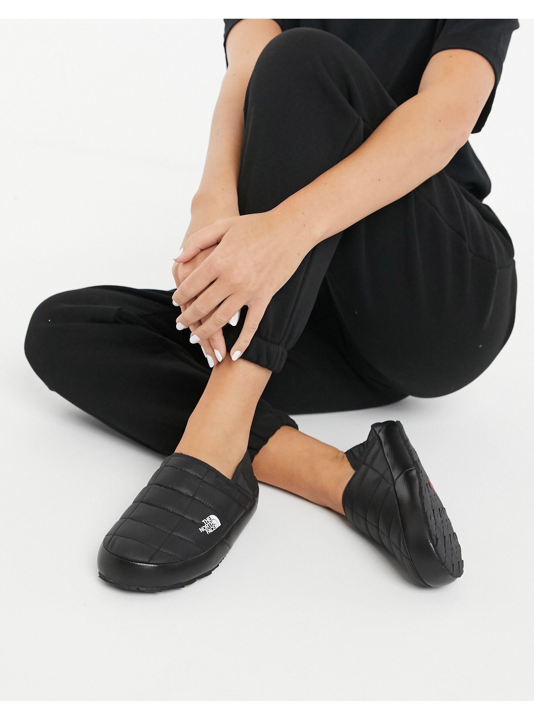 the north face thermoball traction mules in black