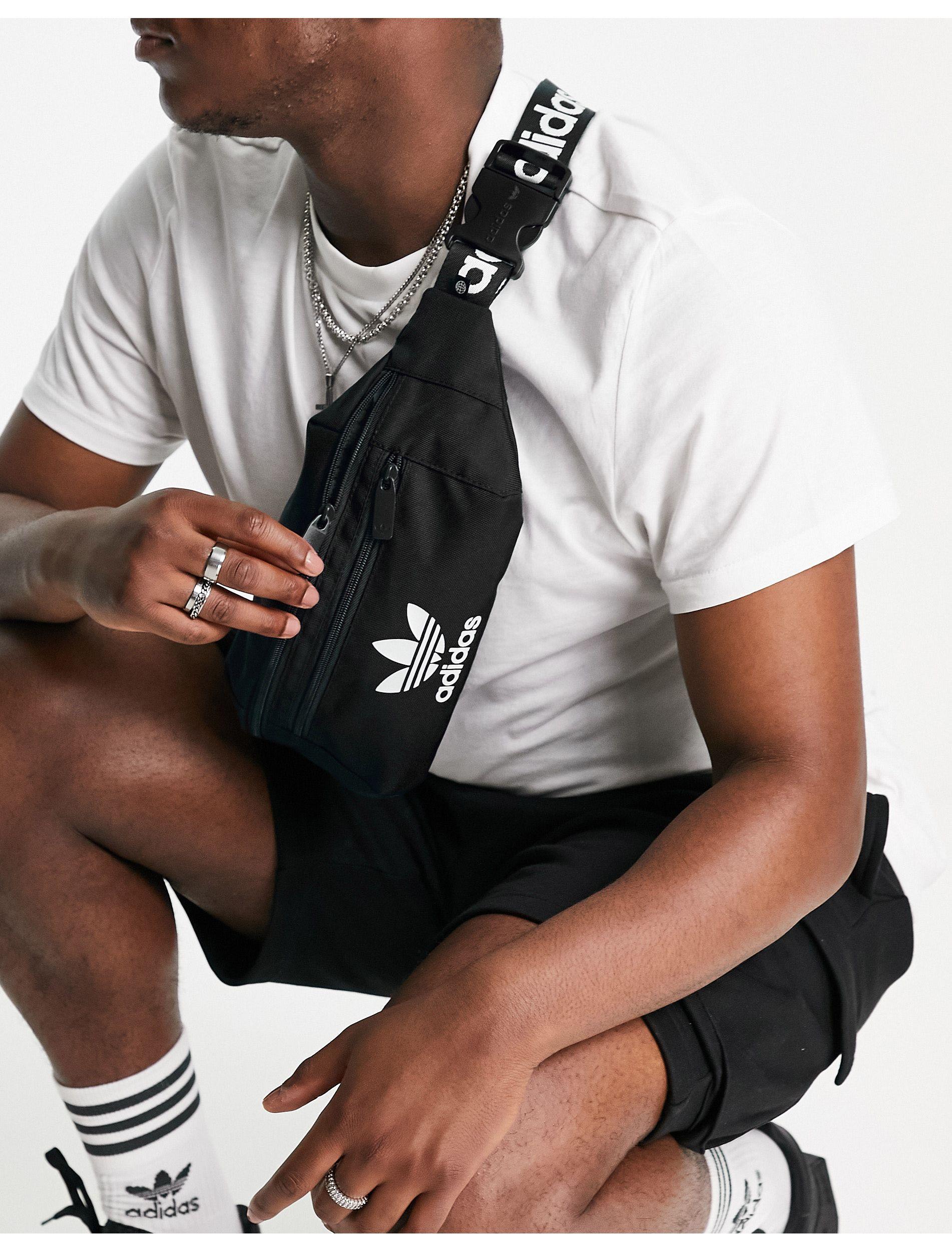 Riñonera negra con logo adidas Originals de hombre de color Negro | Lyst