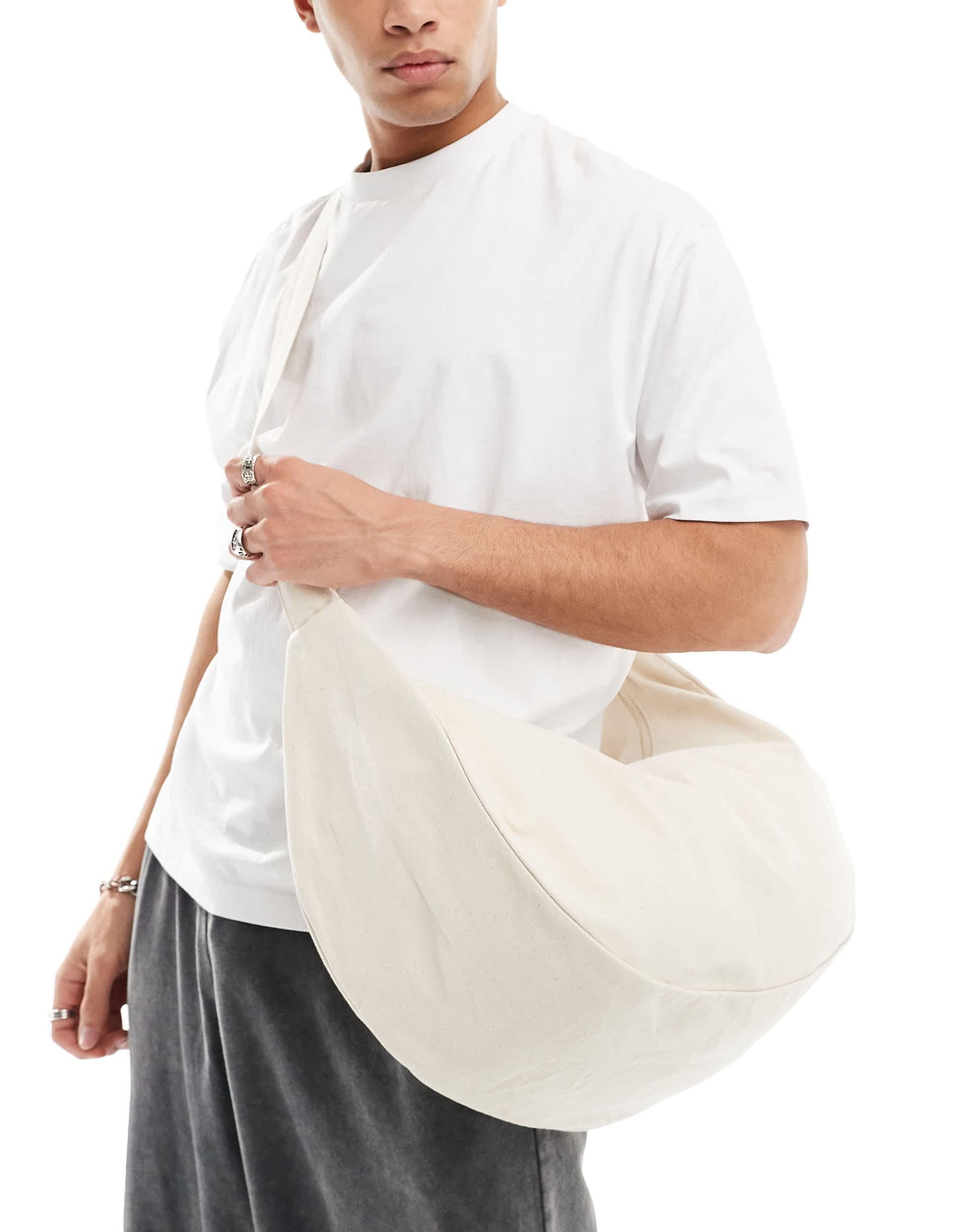 Sac bandoulière demi-lune oversize écru ASOS pour homme en