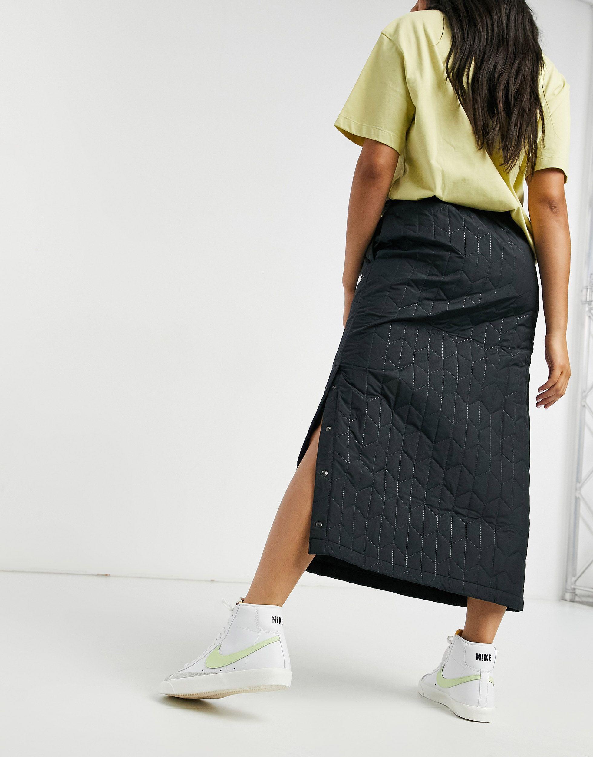 Nike Quilted Long Skirt in Black | Lyst