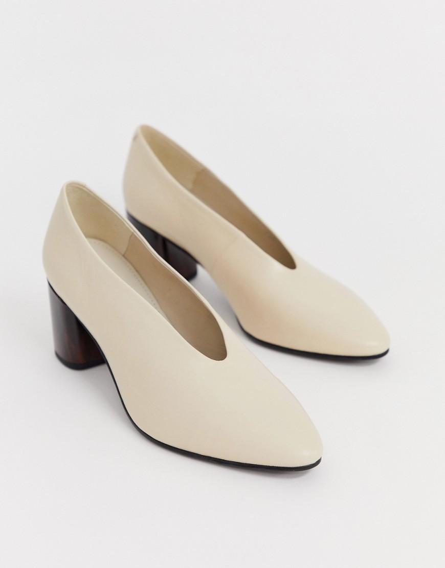 Vagabond Shoemakers Eve Leather High Vamp Block Heeled Shoes in