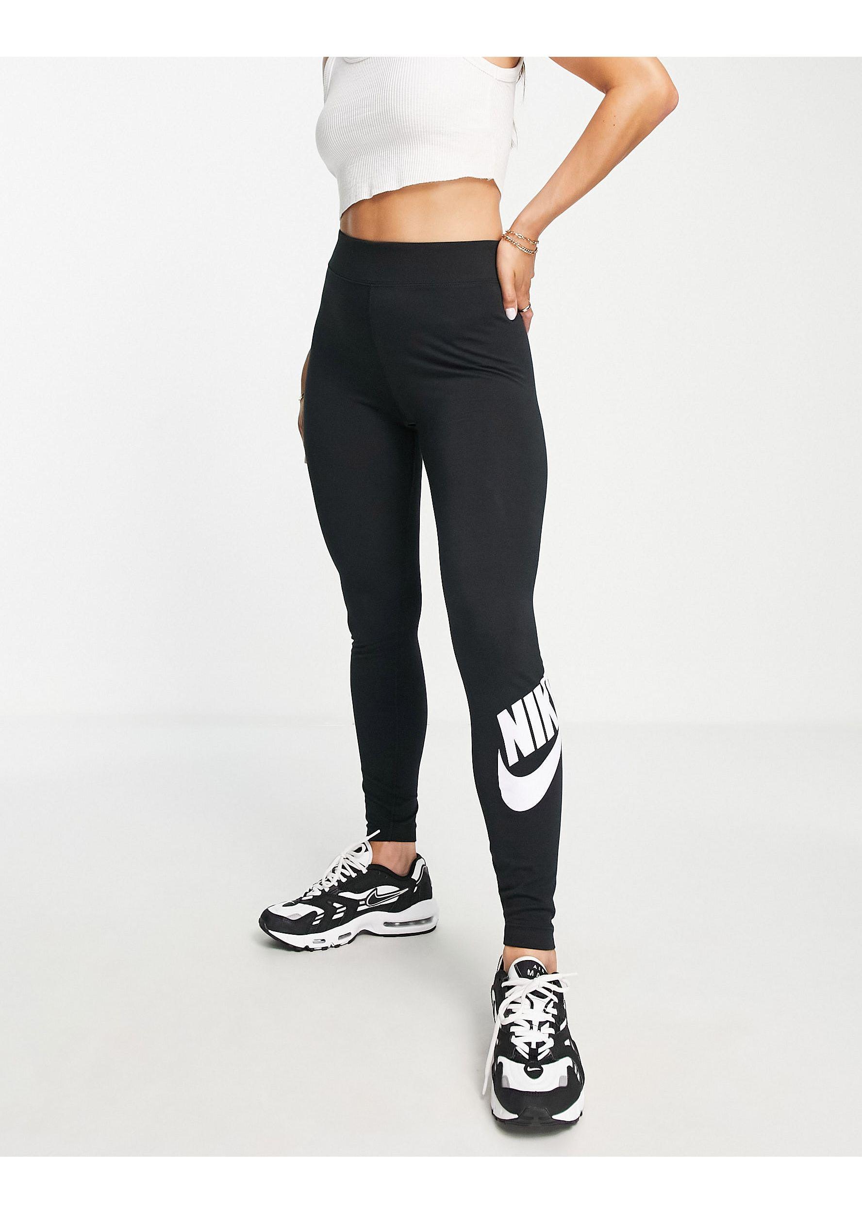 Nike Swoosh leggings in Black | Lyst