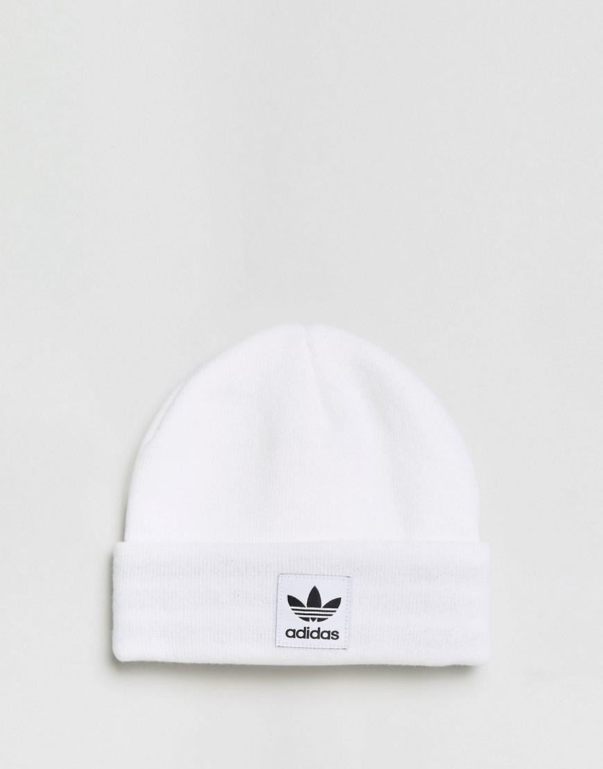 adidas Originals Synthetic Trefoil Beanie In White Br2618 for Men - Lyst
