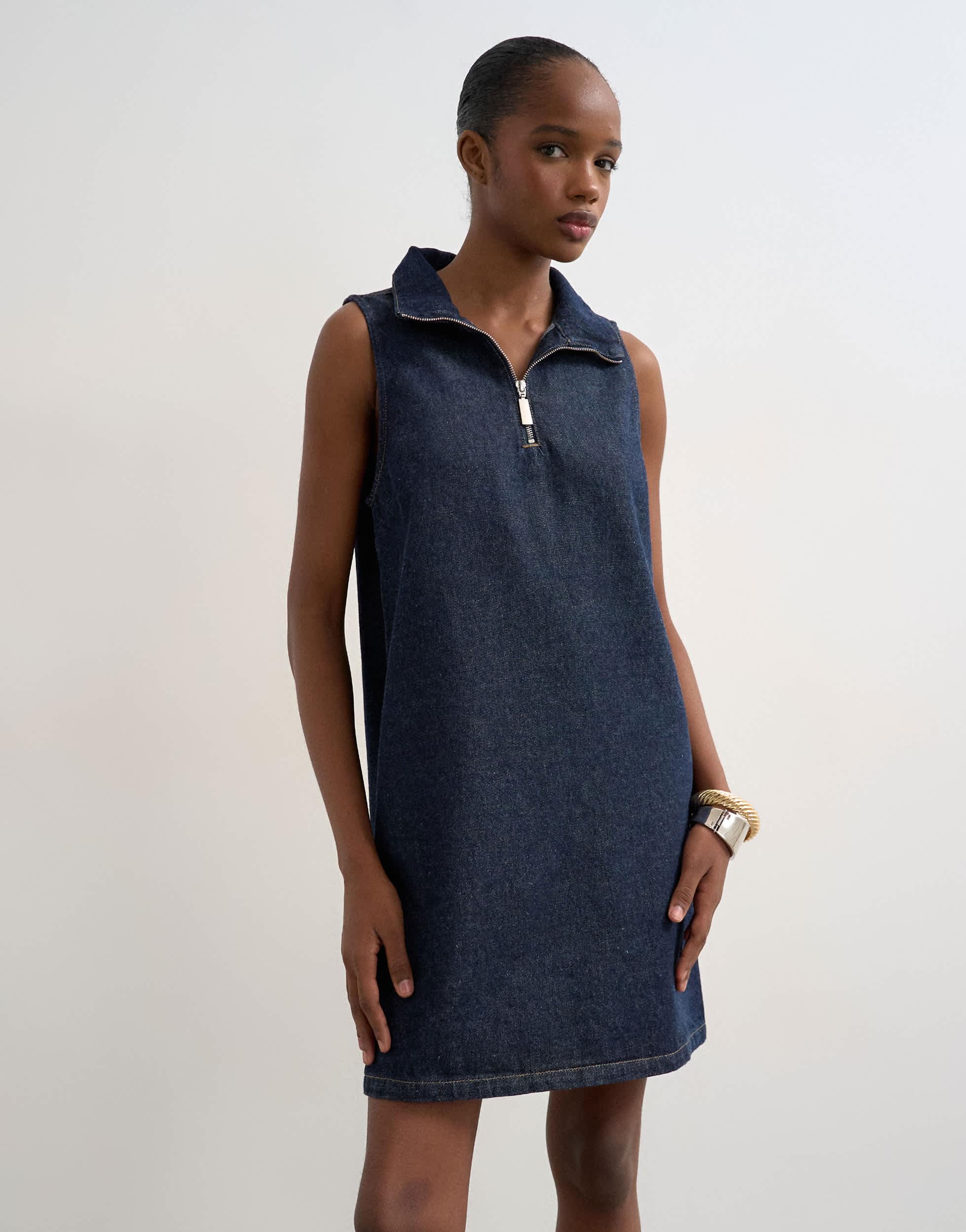 TOPSHOP Denim Funnel Neck Pinny Dress Rinse in Blue