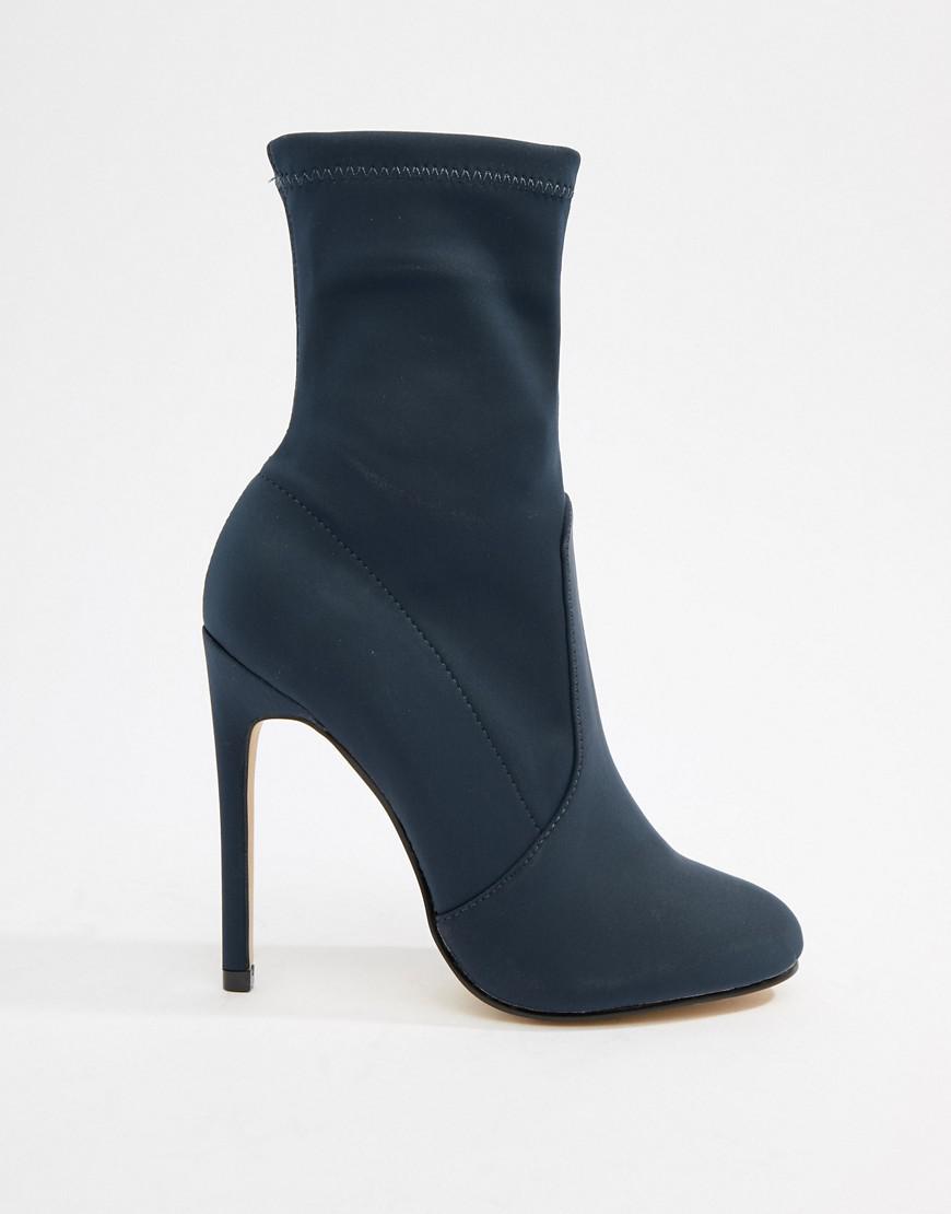 round toe stiletto boots
