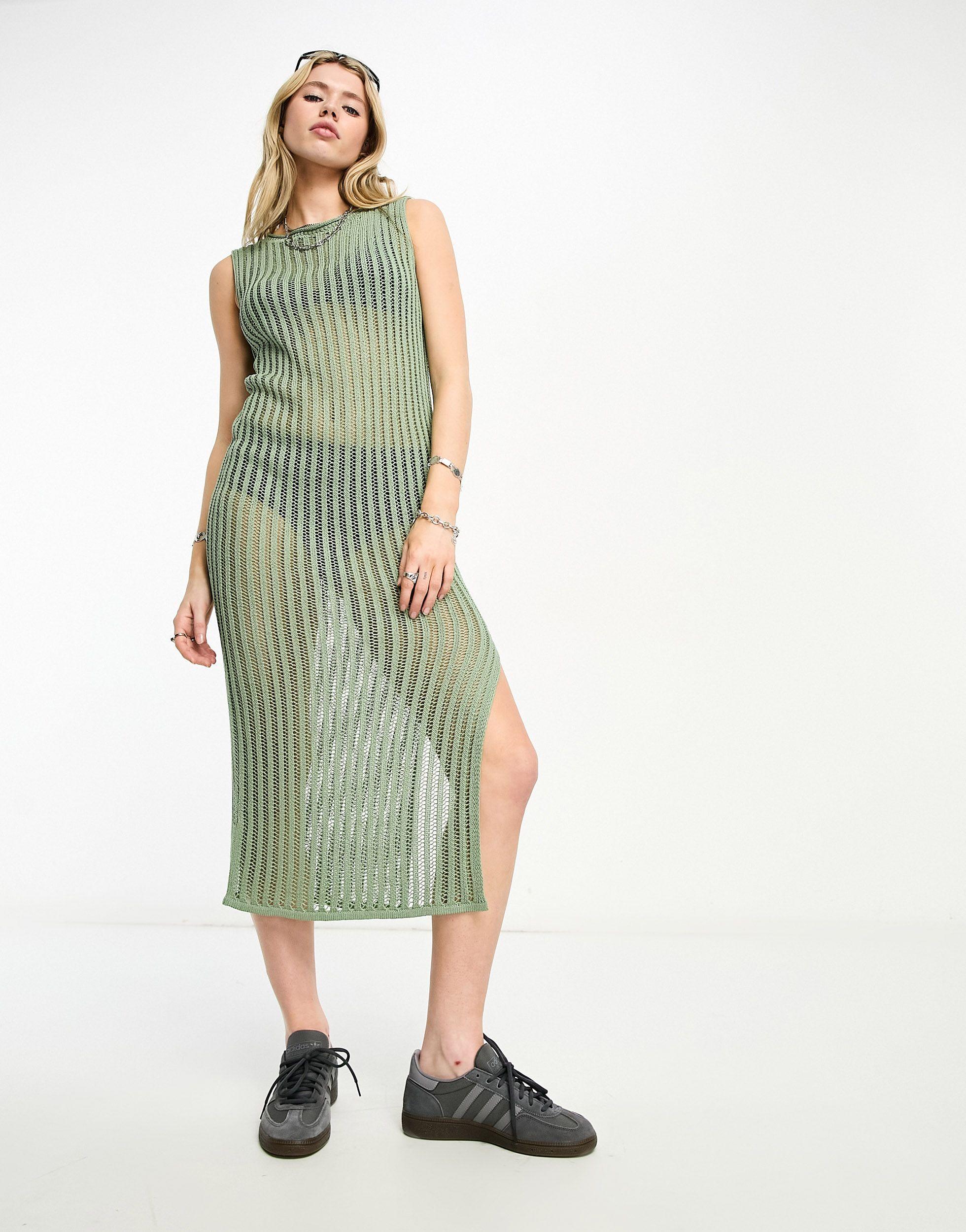 32+ Designs Low Back Dress Pattern