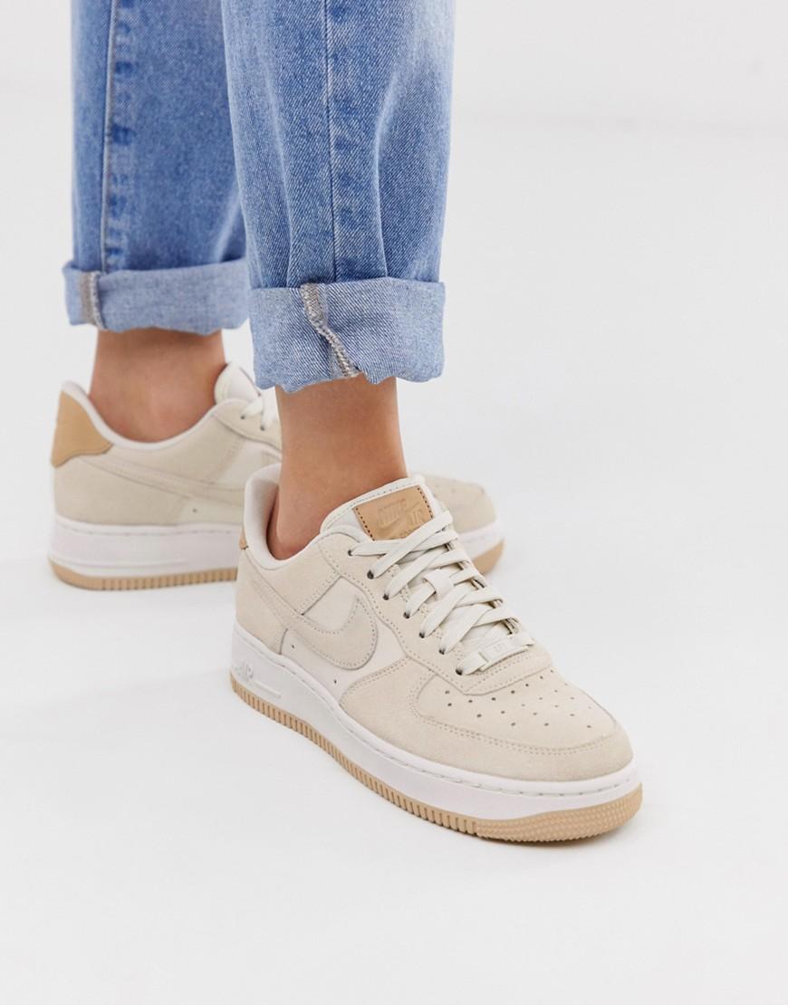 Zapatillas de deporte de ante en color hueso Air Force 1'07 Nike de Ante de  color Blanco | Lyst