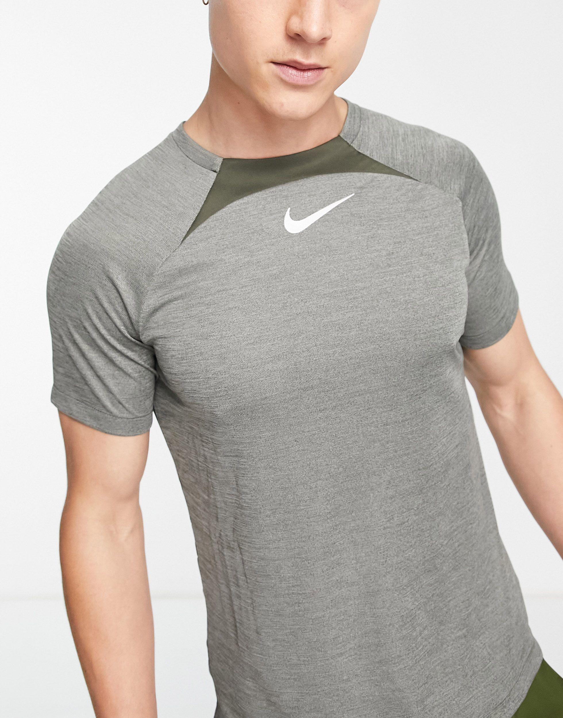 Nike Football Academy Dri-fit Swoosh T-shirt in Gray for Men | Lyst