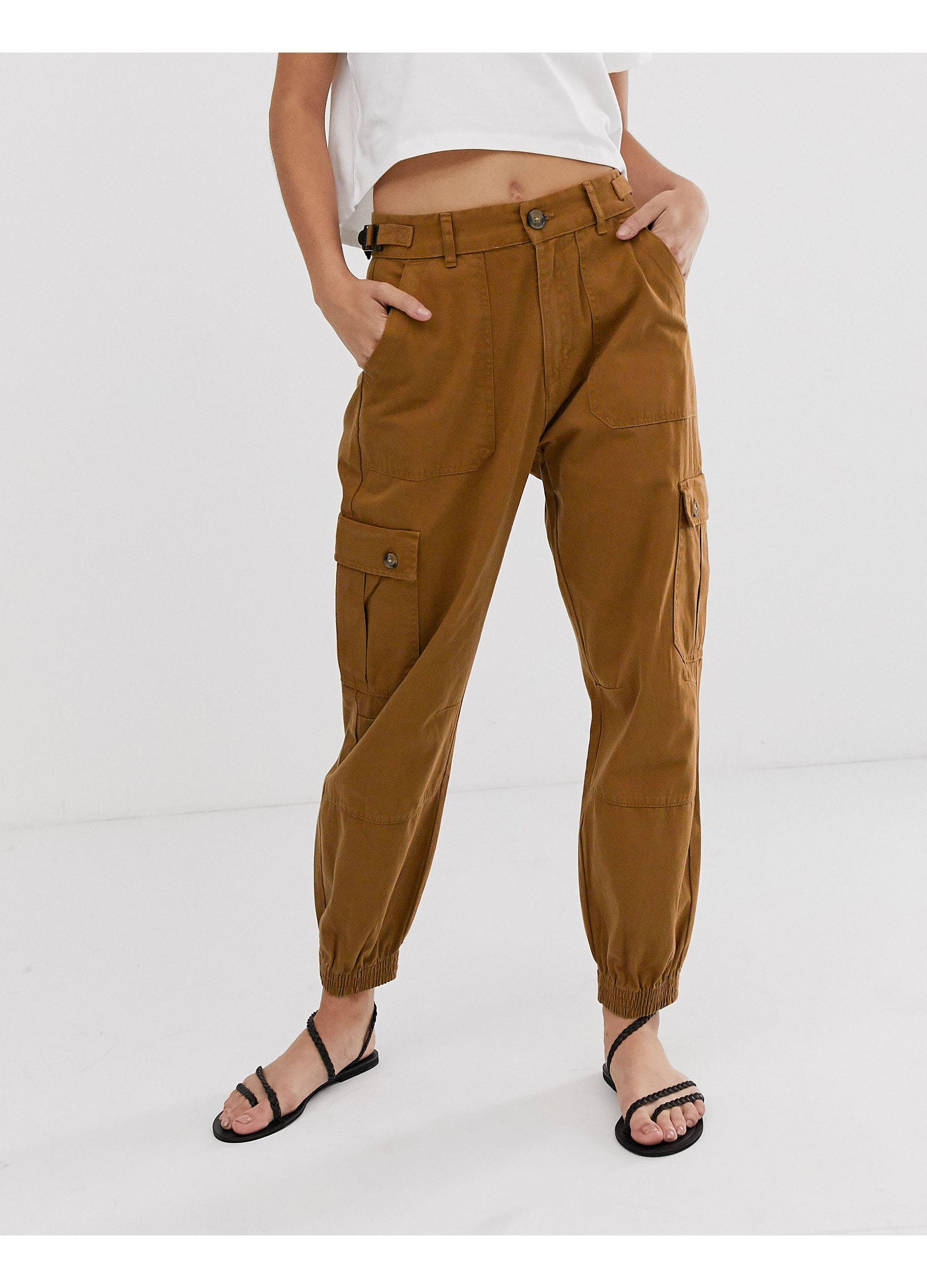 Pantaloni cargo color tabacco con linguettePull\u0026Bear in Denim di colore  Marrone | Lyst