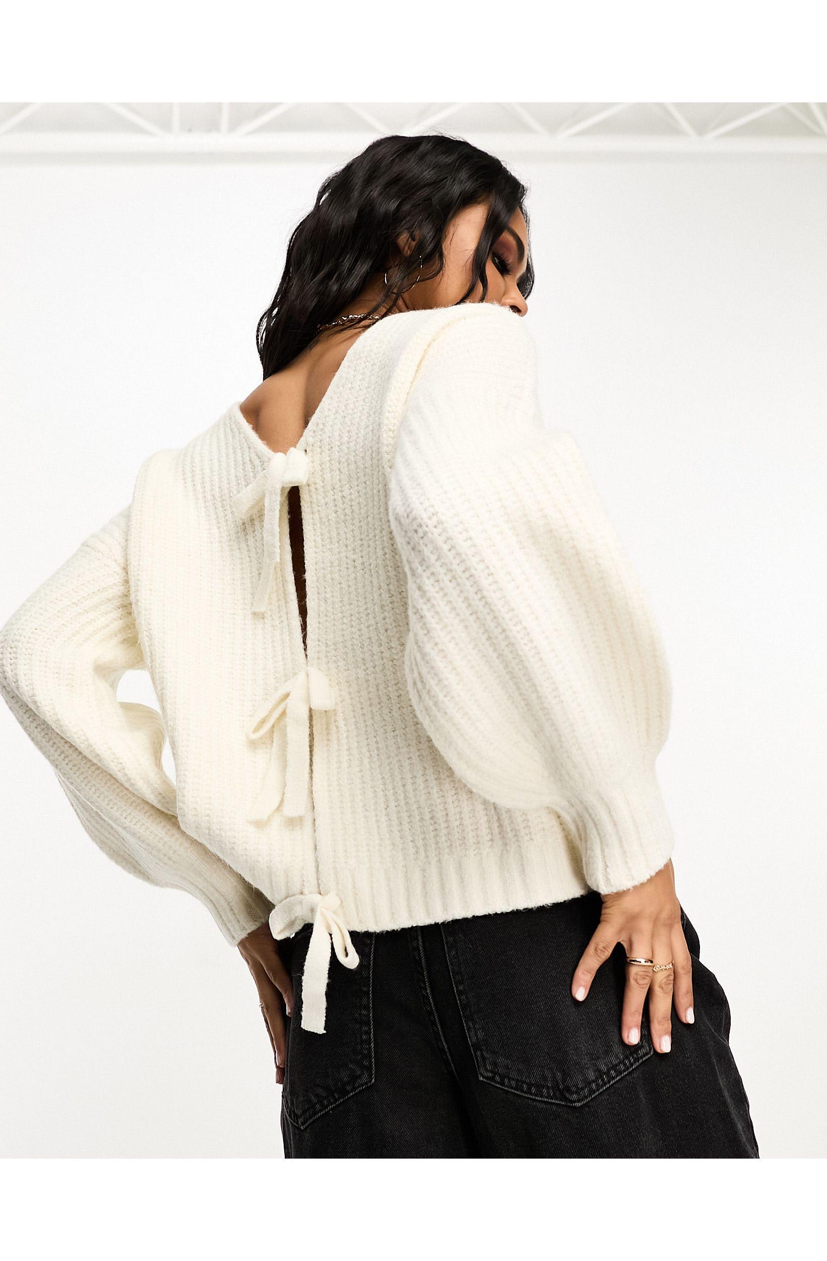 Sweater with bows on sleeves top