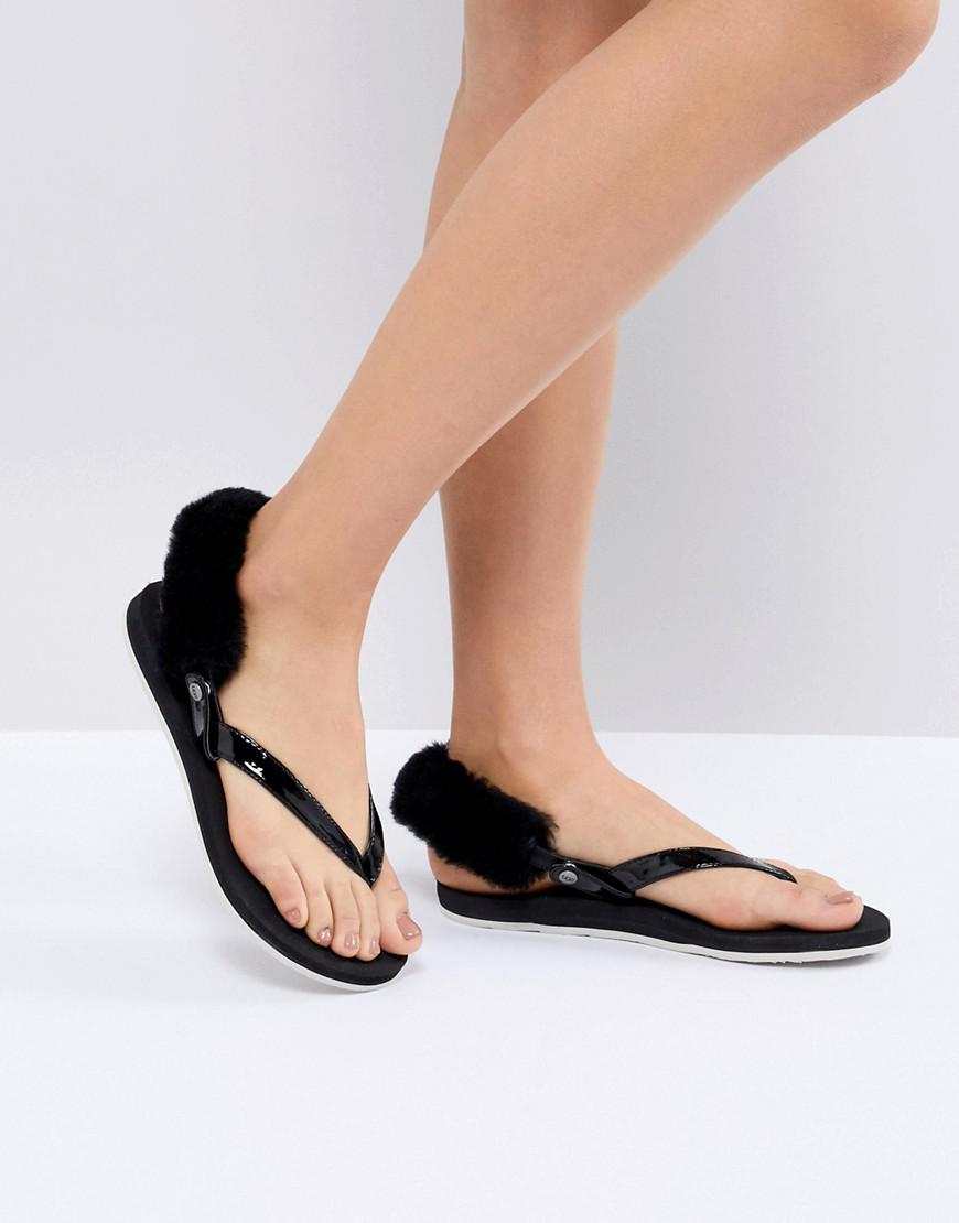 UGG Laalaa Black Fluffy Back Removable Fur Flat Sandals | Lyst