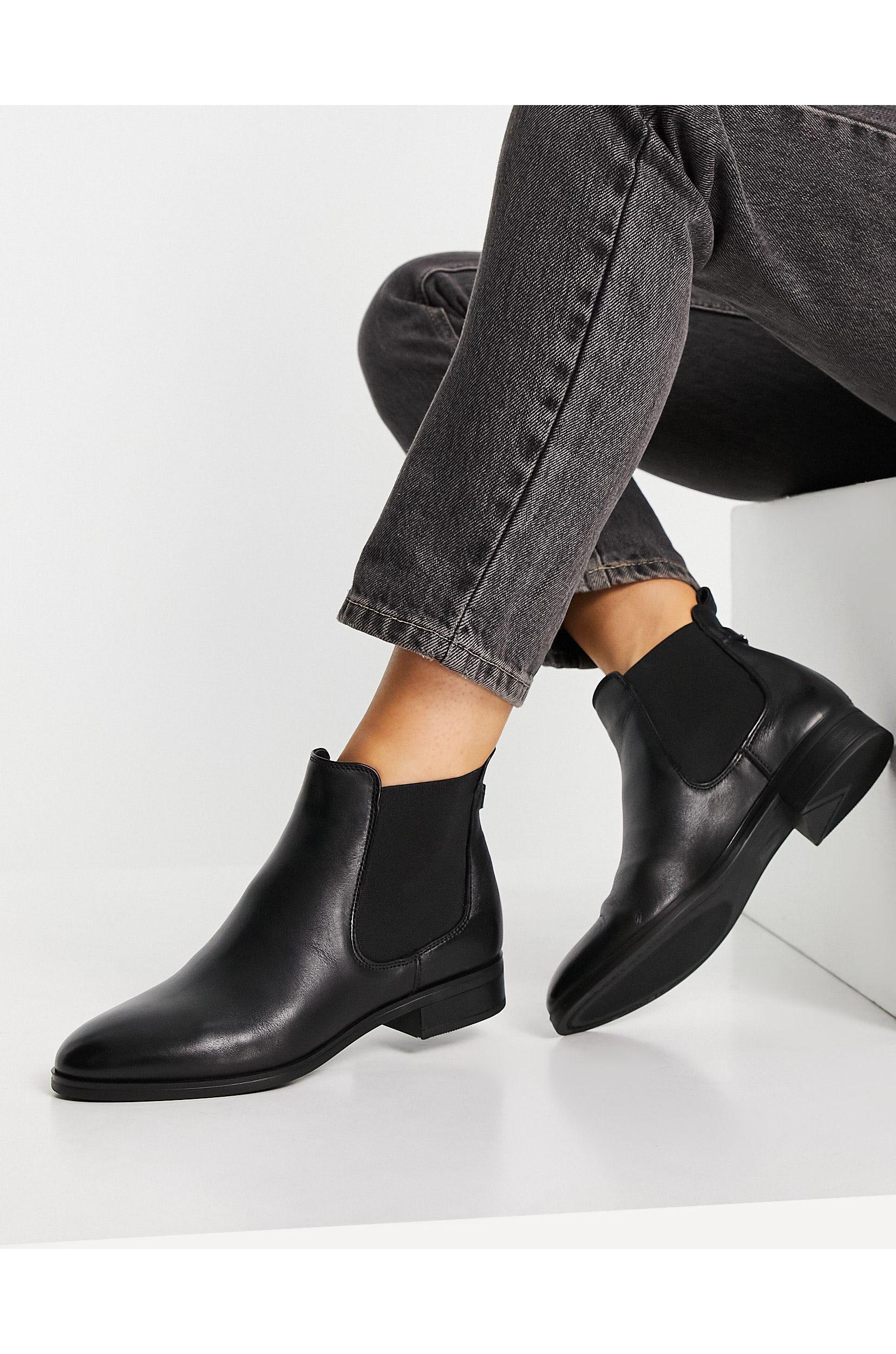 flat bootie boots