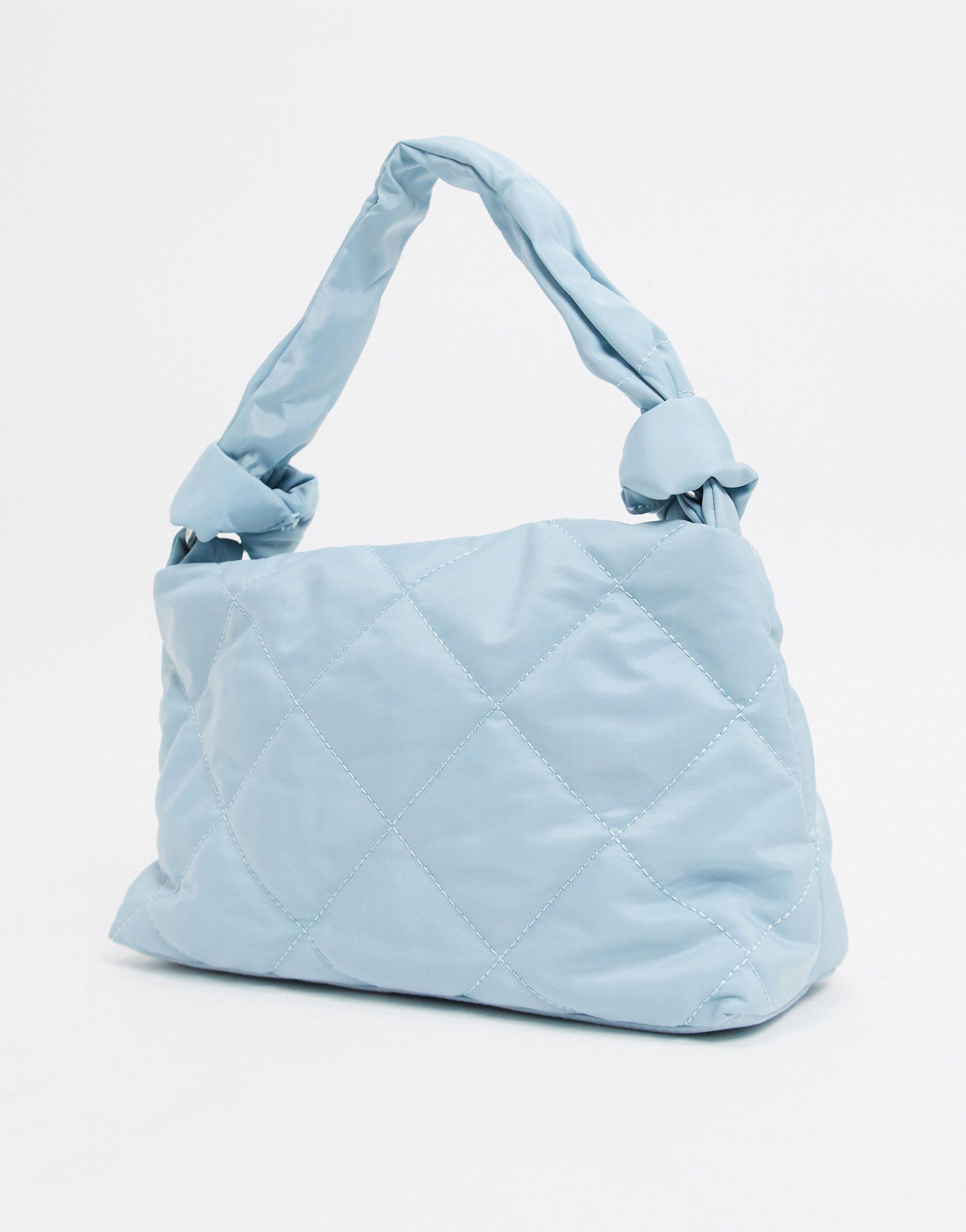 Borsa da spalla trapuntata azzurro chiaroBershka in Materiale sintetico di  colore Blu | Lyst