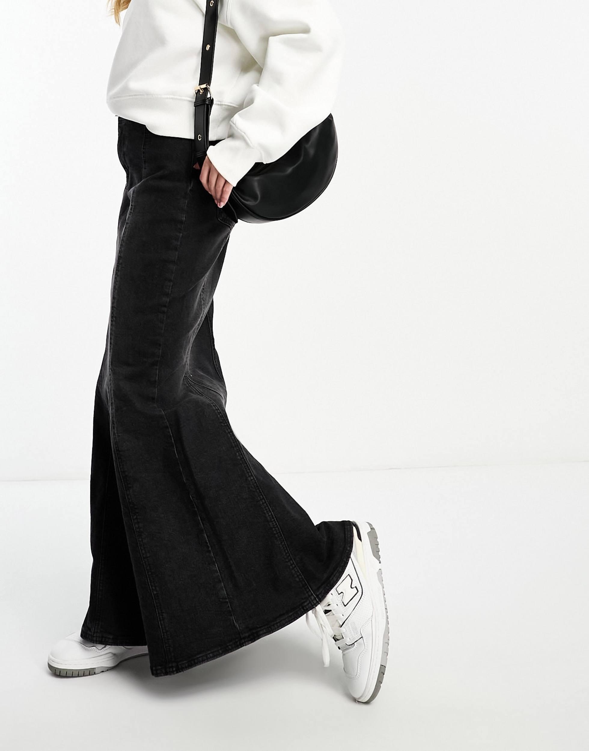 Jupe longue en jean a ourlet brut delave Bershka en coloris Blanc Lyst