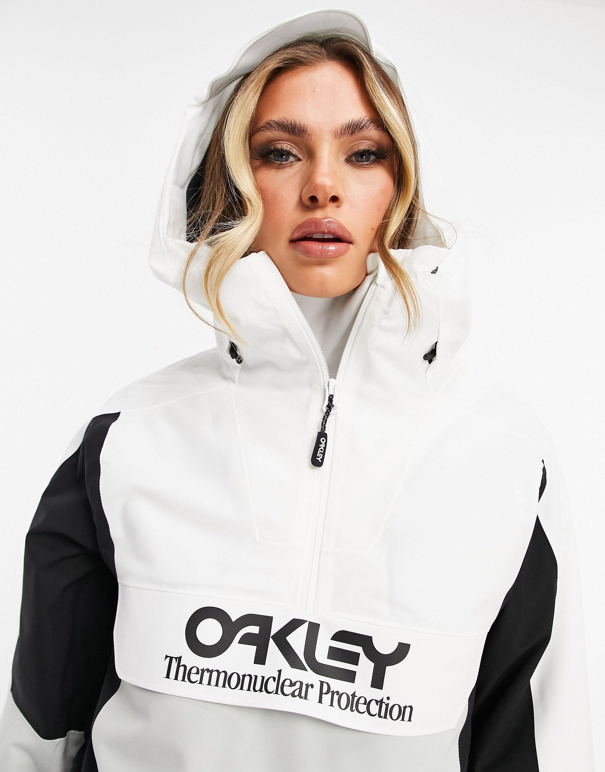 Oakley Tnp Insulated Anorak Ski Jacket in White/Grey (Grey) | Lyst 