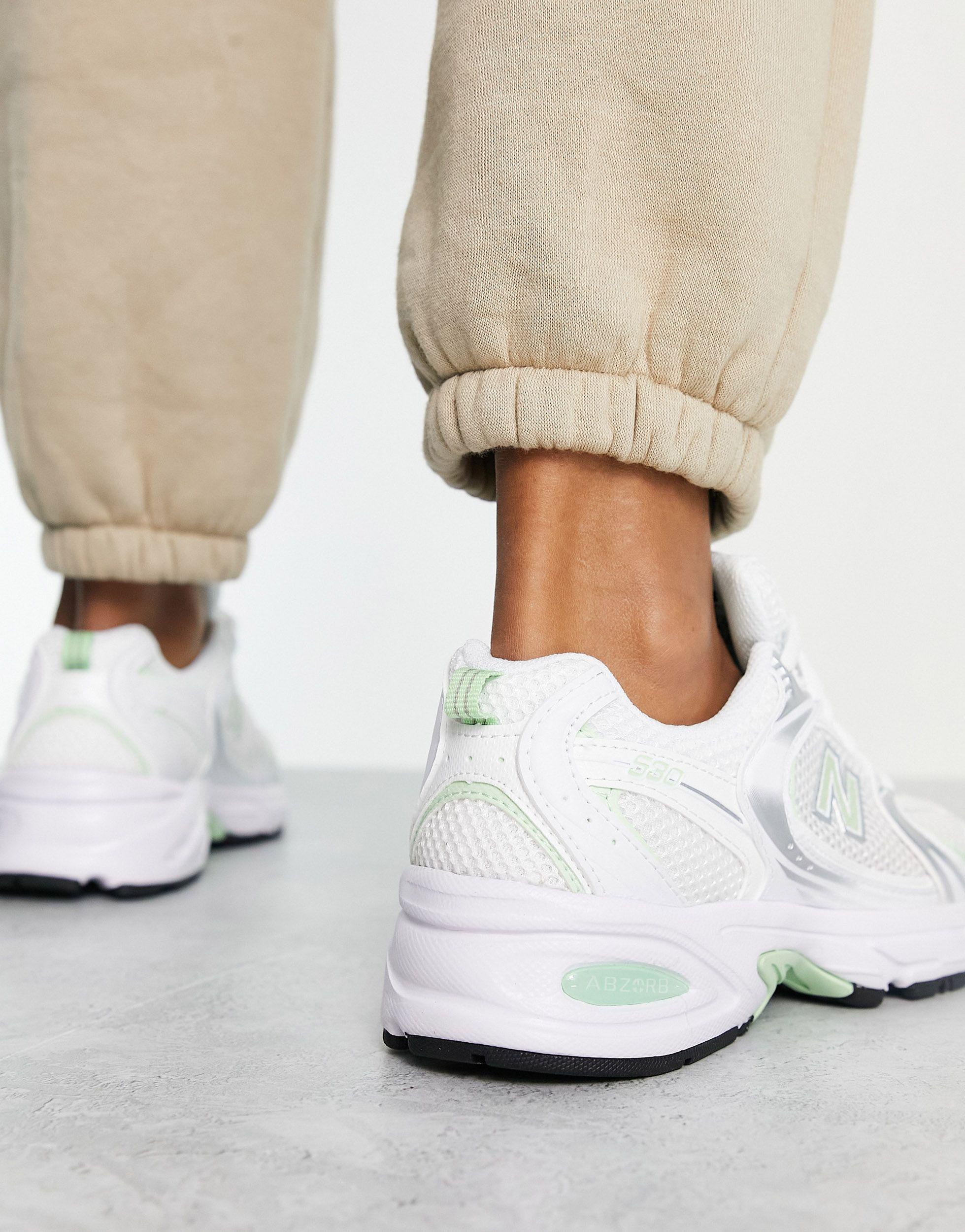 New Balance Unisex 530 Sneakers in Green | Lyst