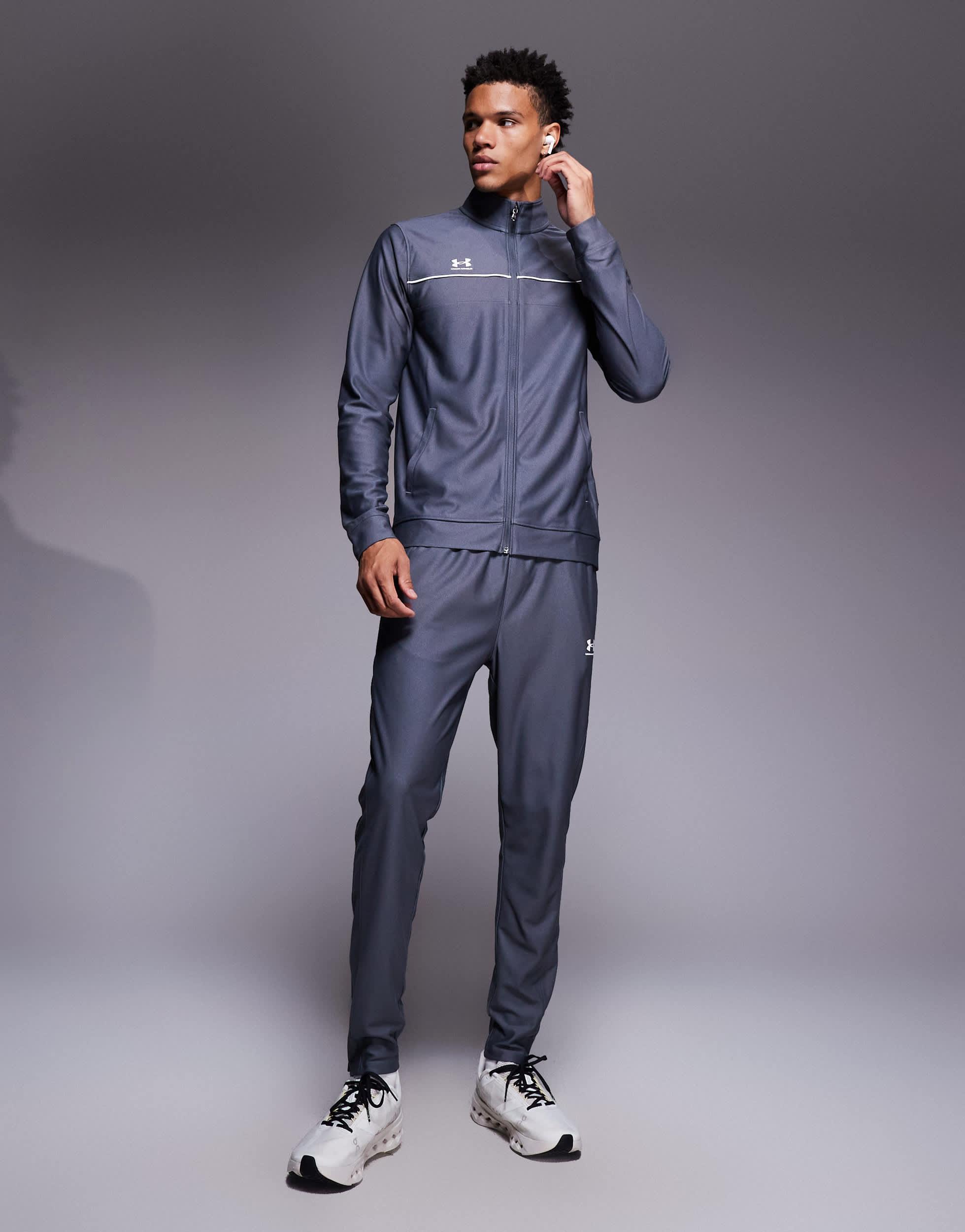 Survêtements Under Armour pour homme Réductions en ligne jusqu'à
