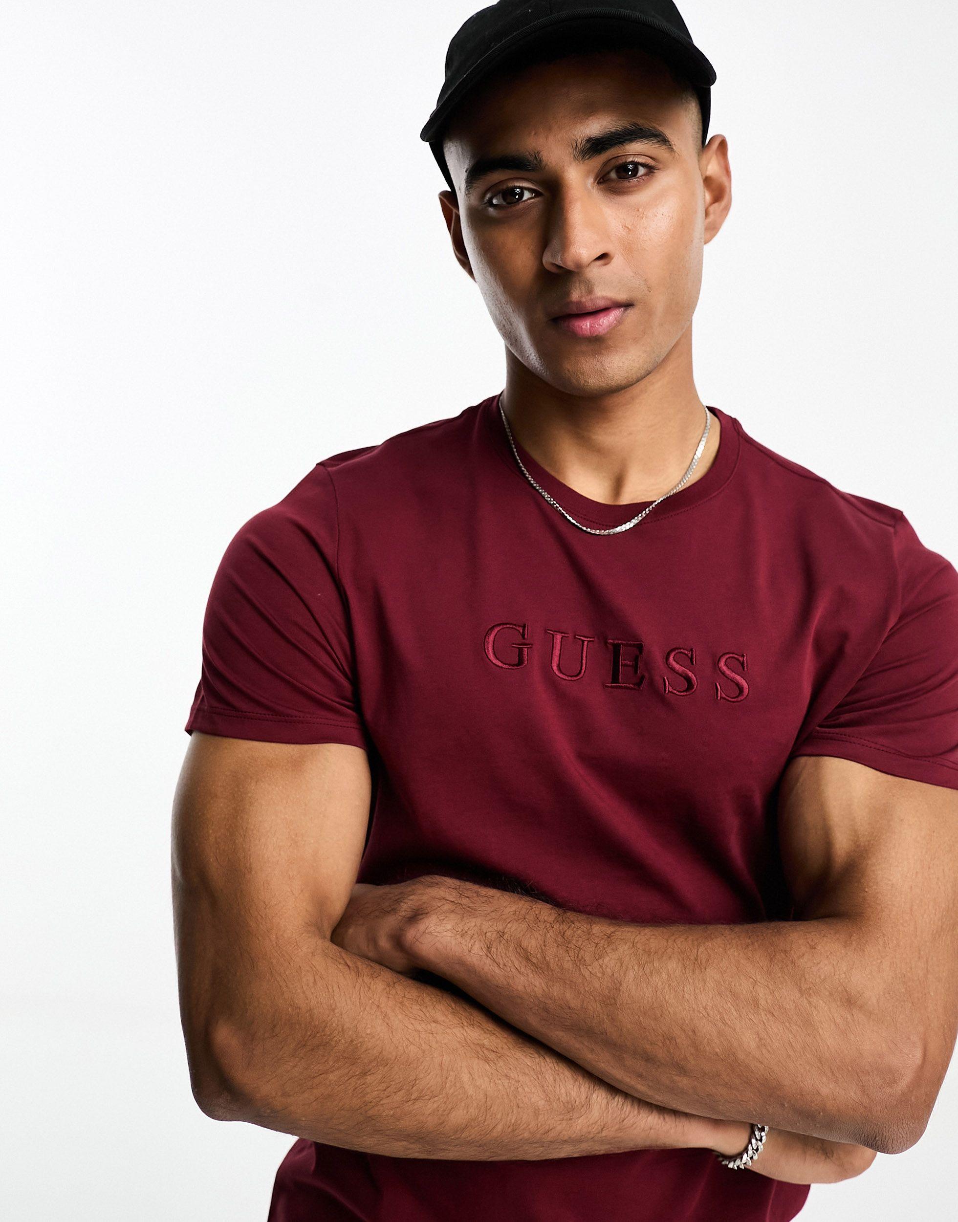 Guess T-shirt With Chest Triangle Logo in Red for Men | Lyst