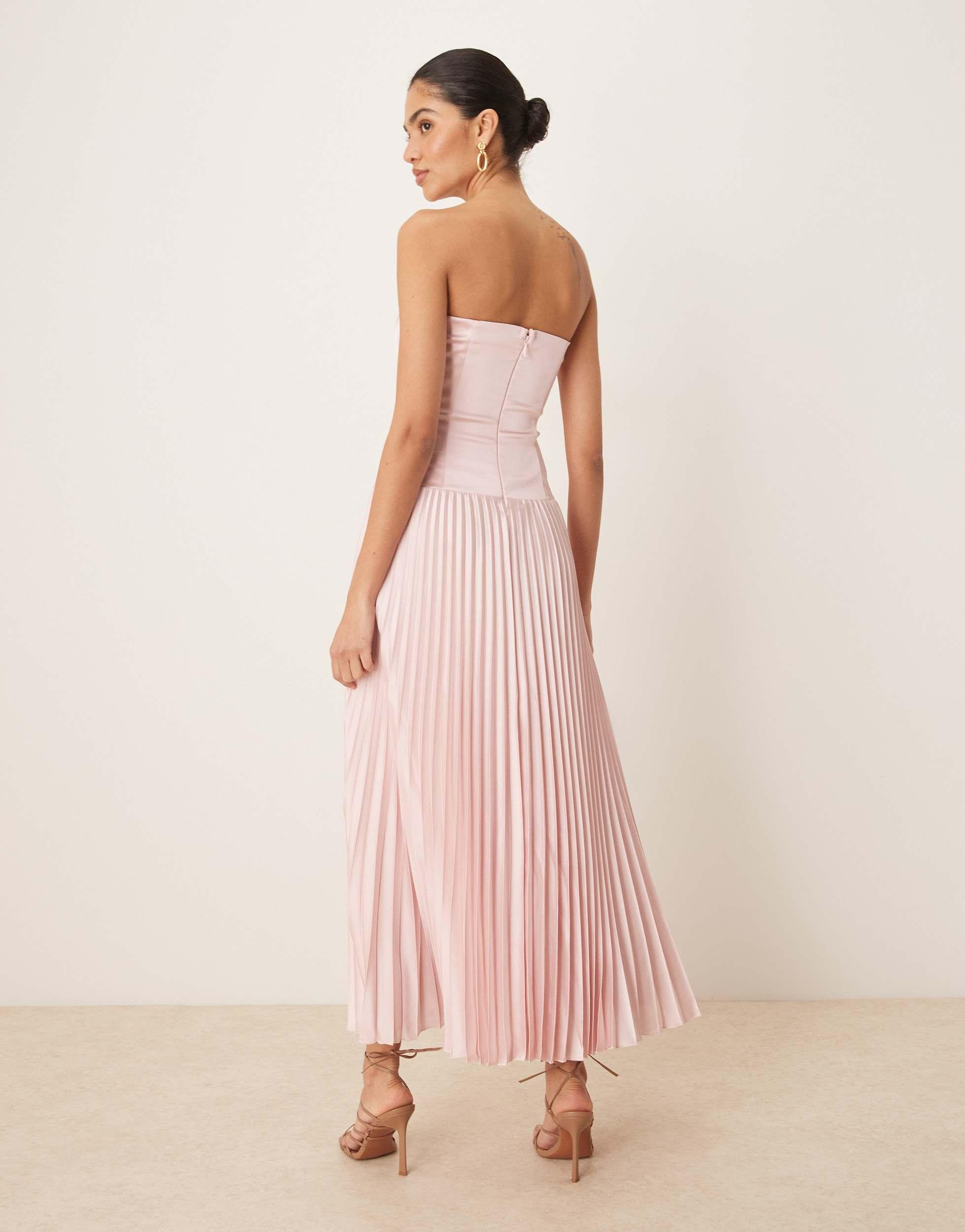 flowy summer dress Kanthro Pleated Maxi Dress - Gold main image 1