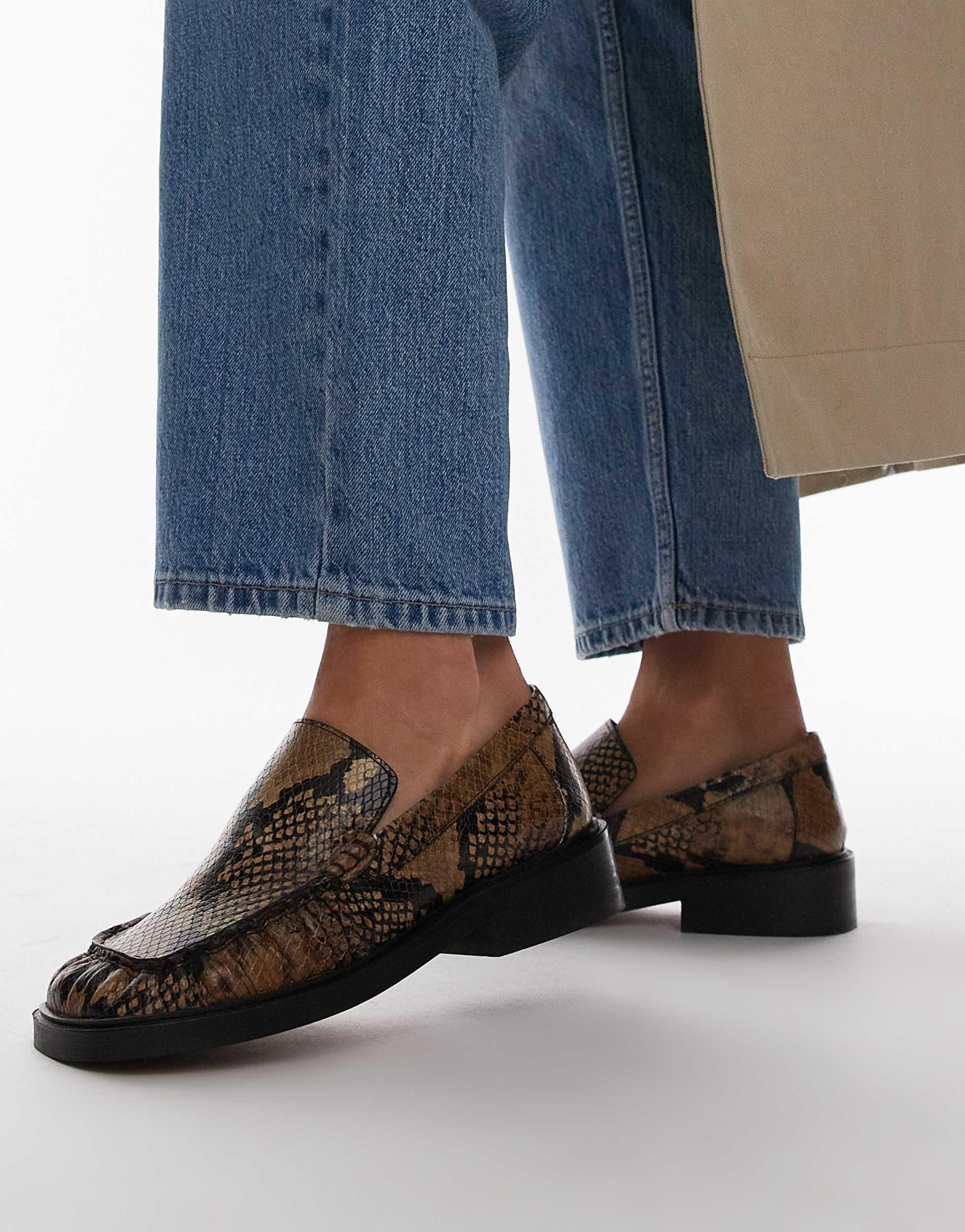 TOPSHOP Premium Clover Leather Loafers With Ruched Detail in Blue