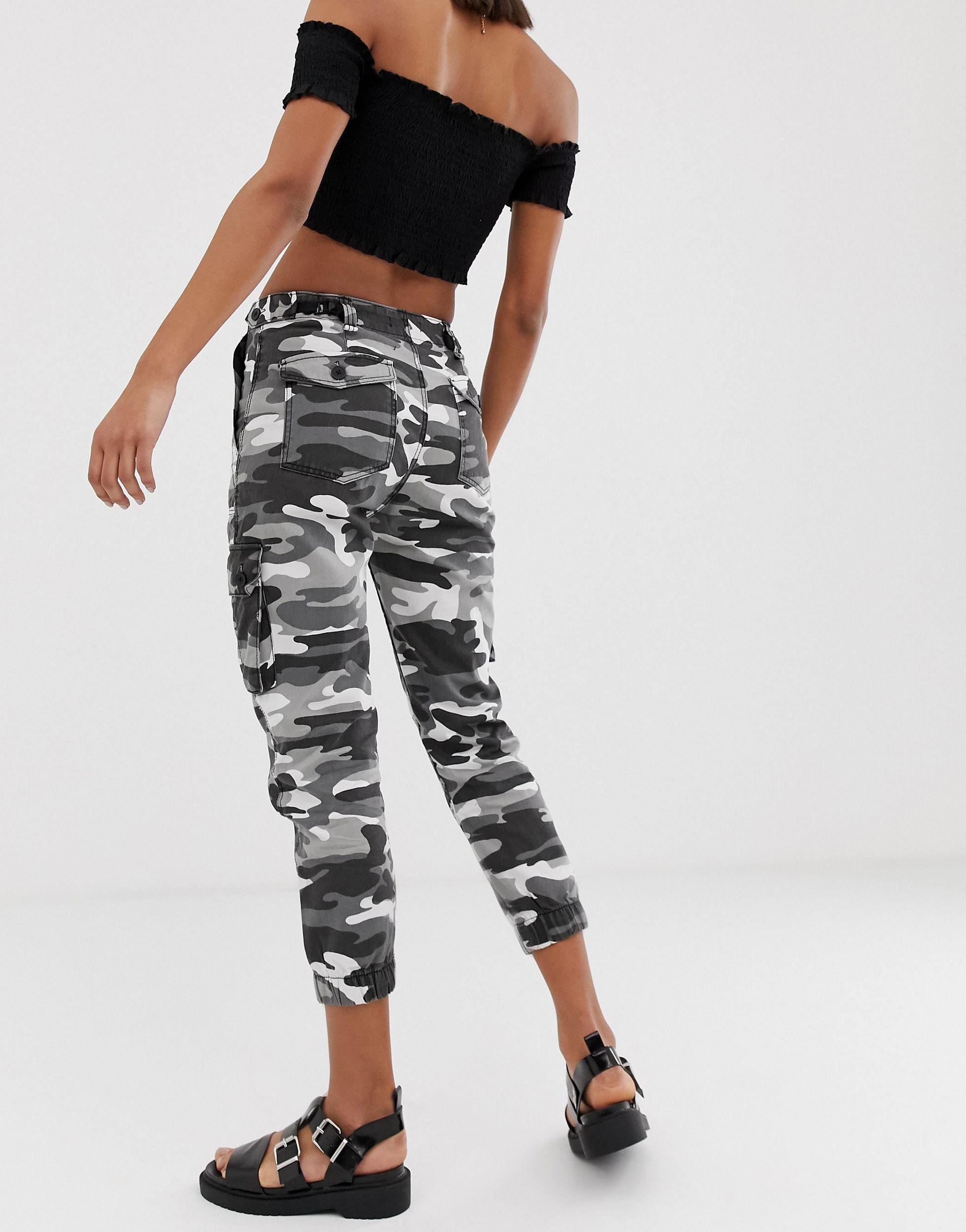 Camouflage Bershka Pants with zipper on the bottom, Women's Fashion,  Bottoms, Jeans on Carousell