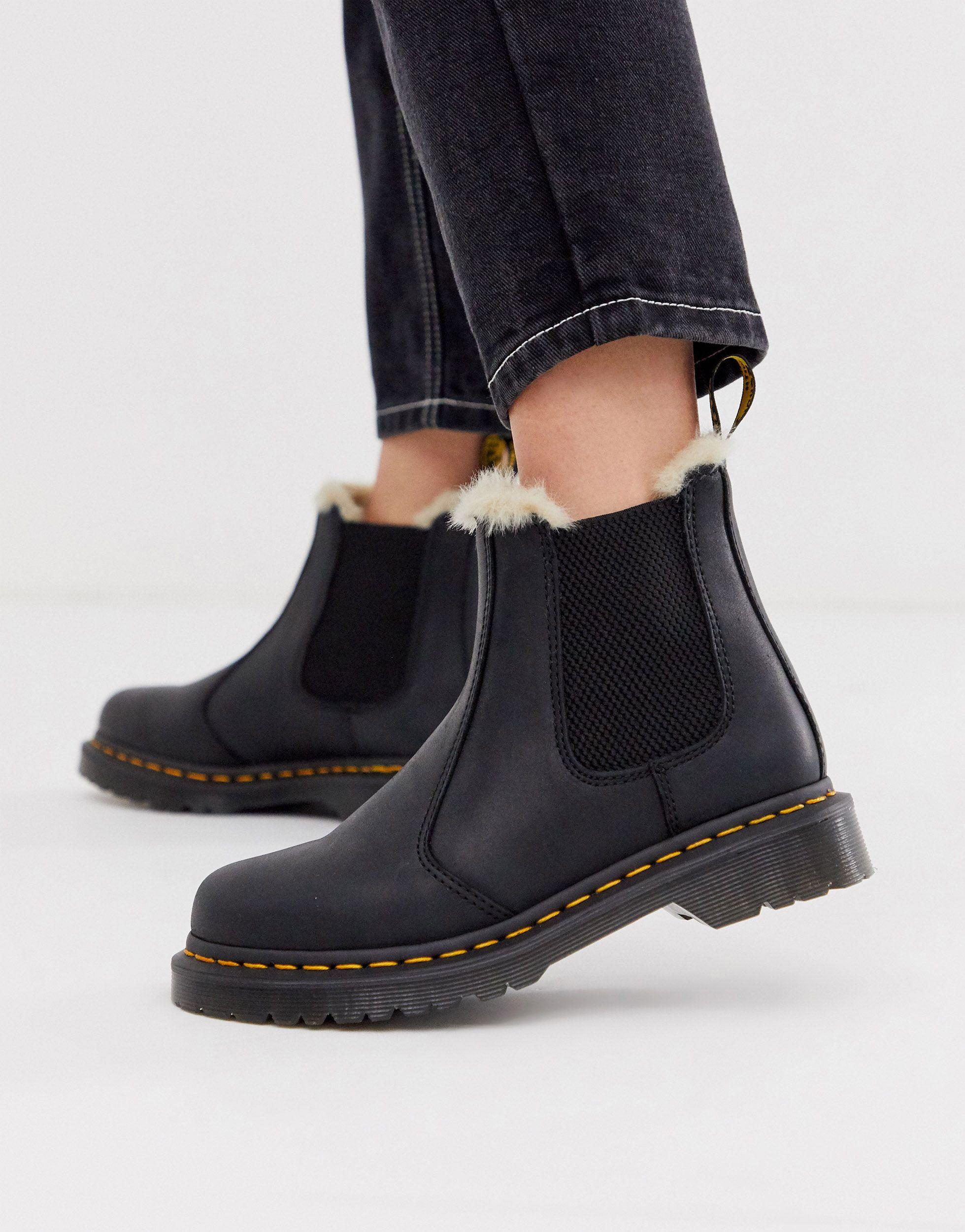 Dr. Martens Leonore Faux Fur Lined Chelsea Boot in Black | Lyst