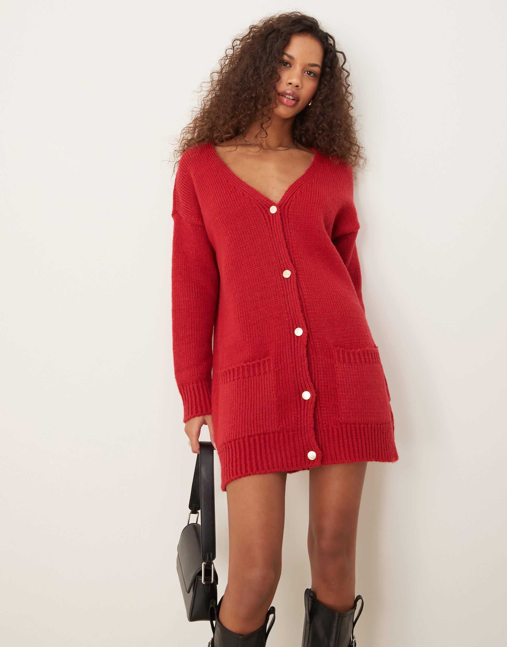 dress with oversized cardigan 15 Cute Outfit Ideas to Style a Cardigan with a Dress