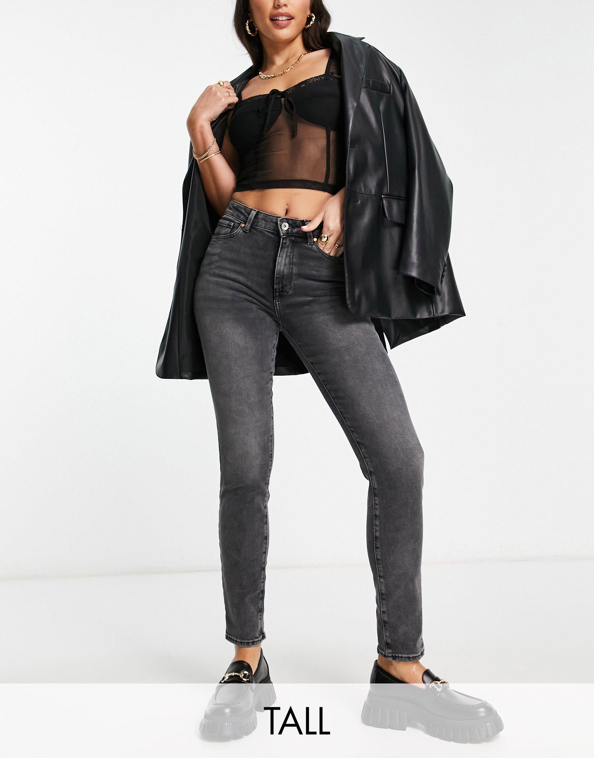 ONLY Emily Straight Leg Jeans in Black | Lyst