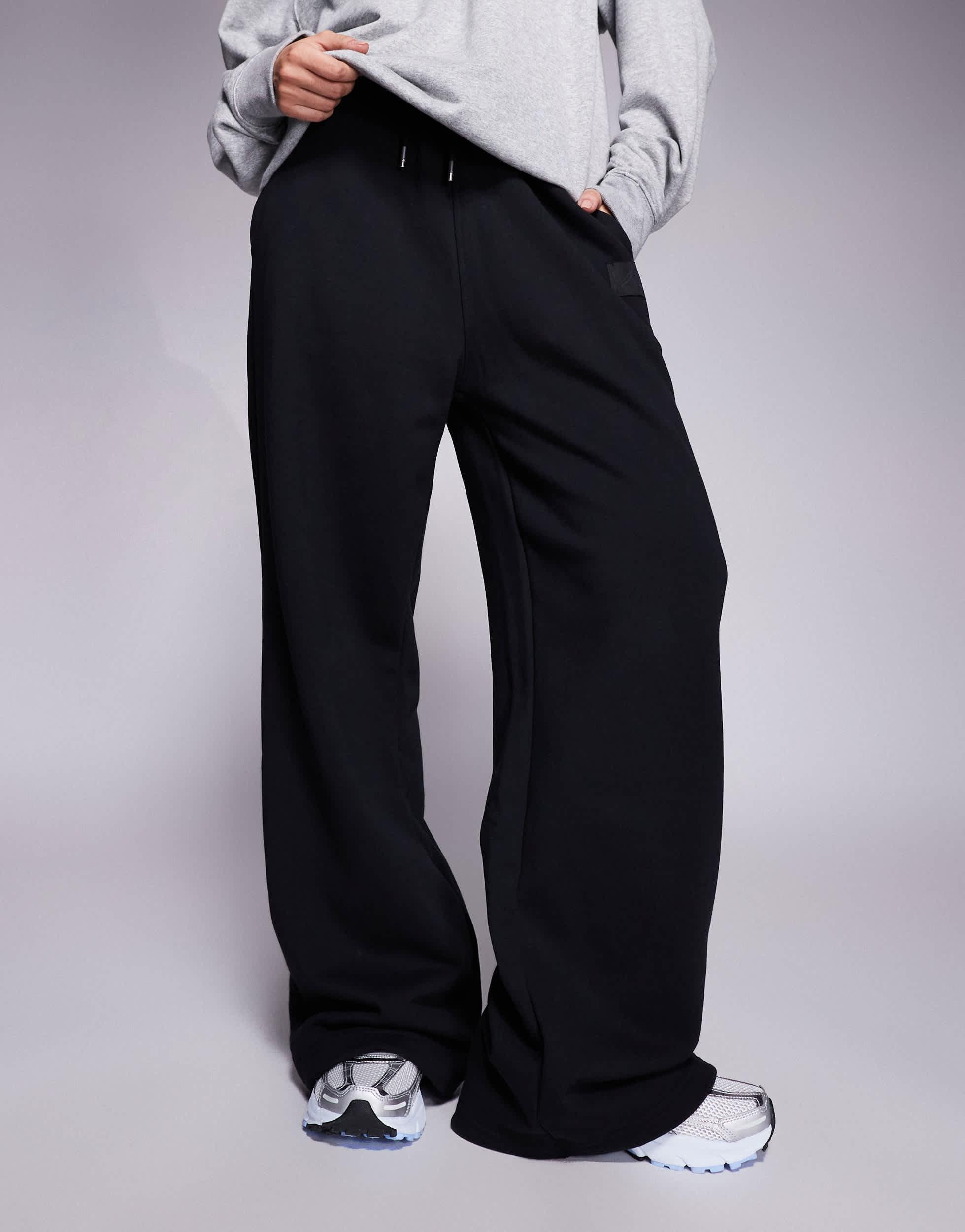 Nike Wide-leg and palazzo pants for Women Online Sale up to 70