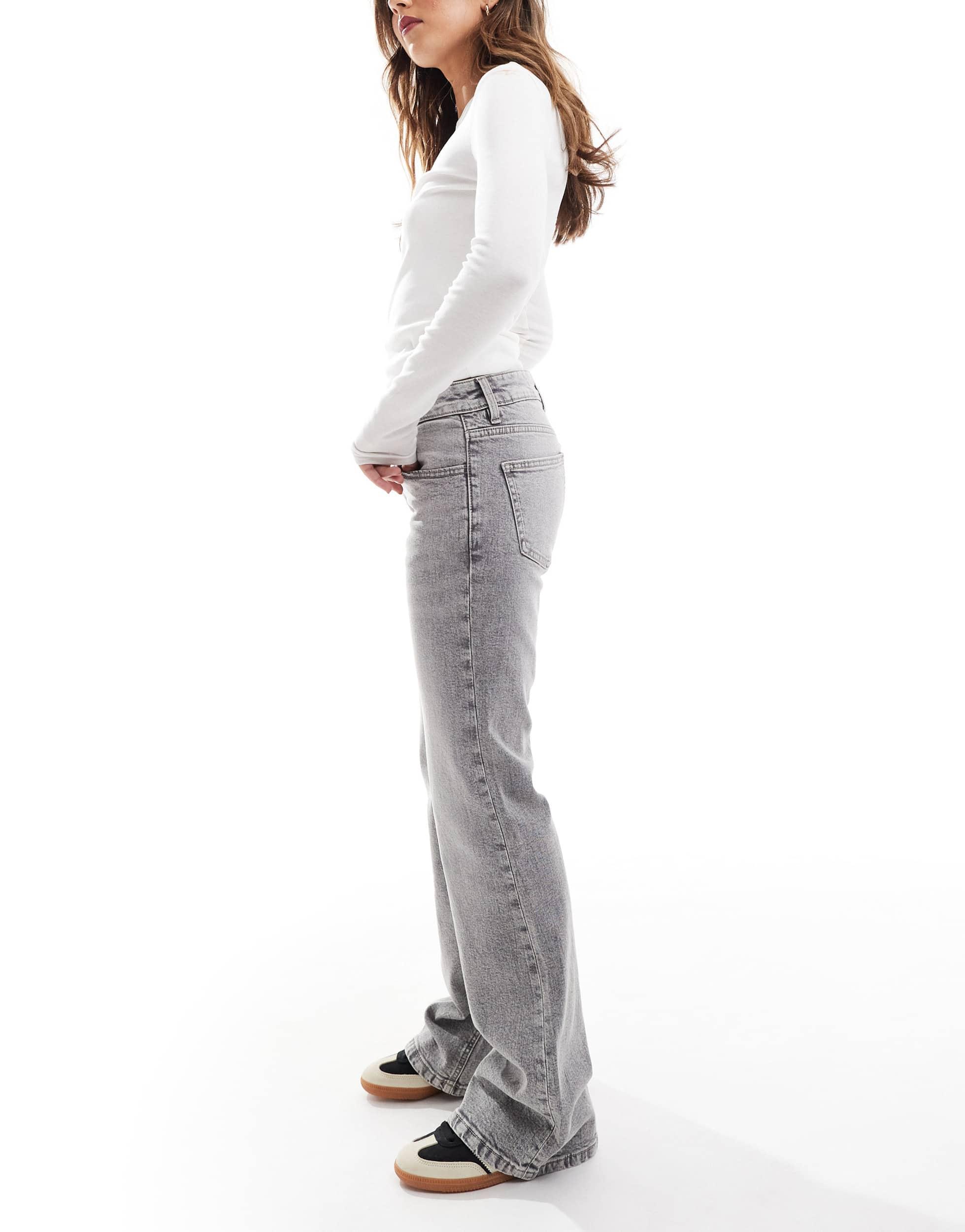 Stradivarius Str Low Waist Flare Jeans in Gray Lyst