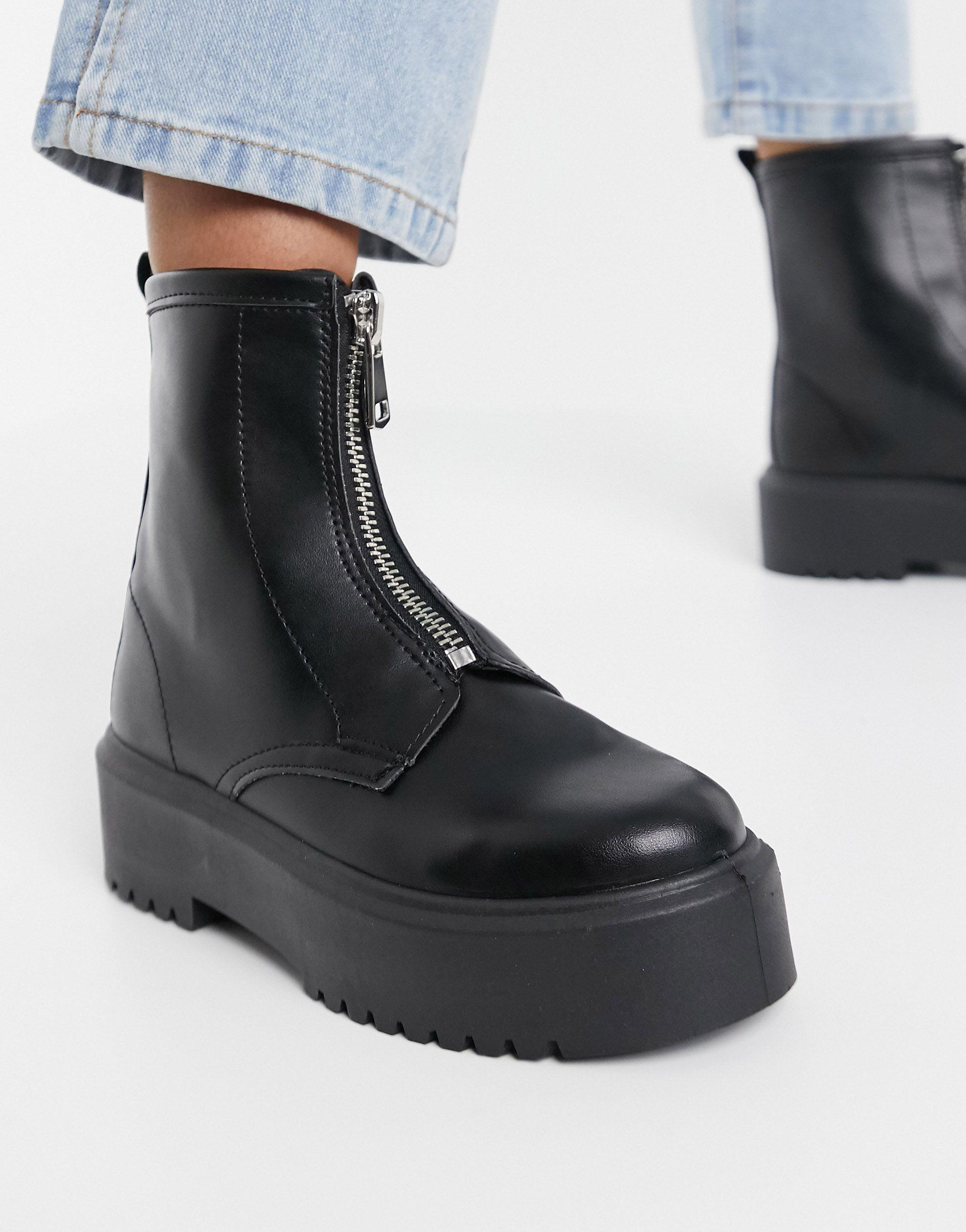 TOPSHOP Zip Front Chunky Boots in Black | Lyst