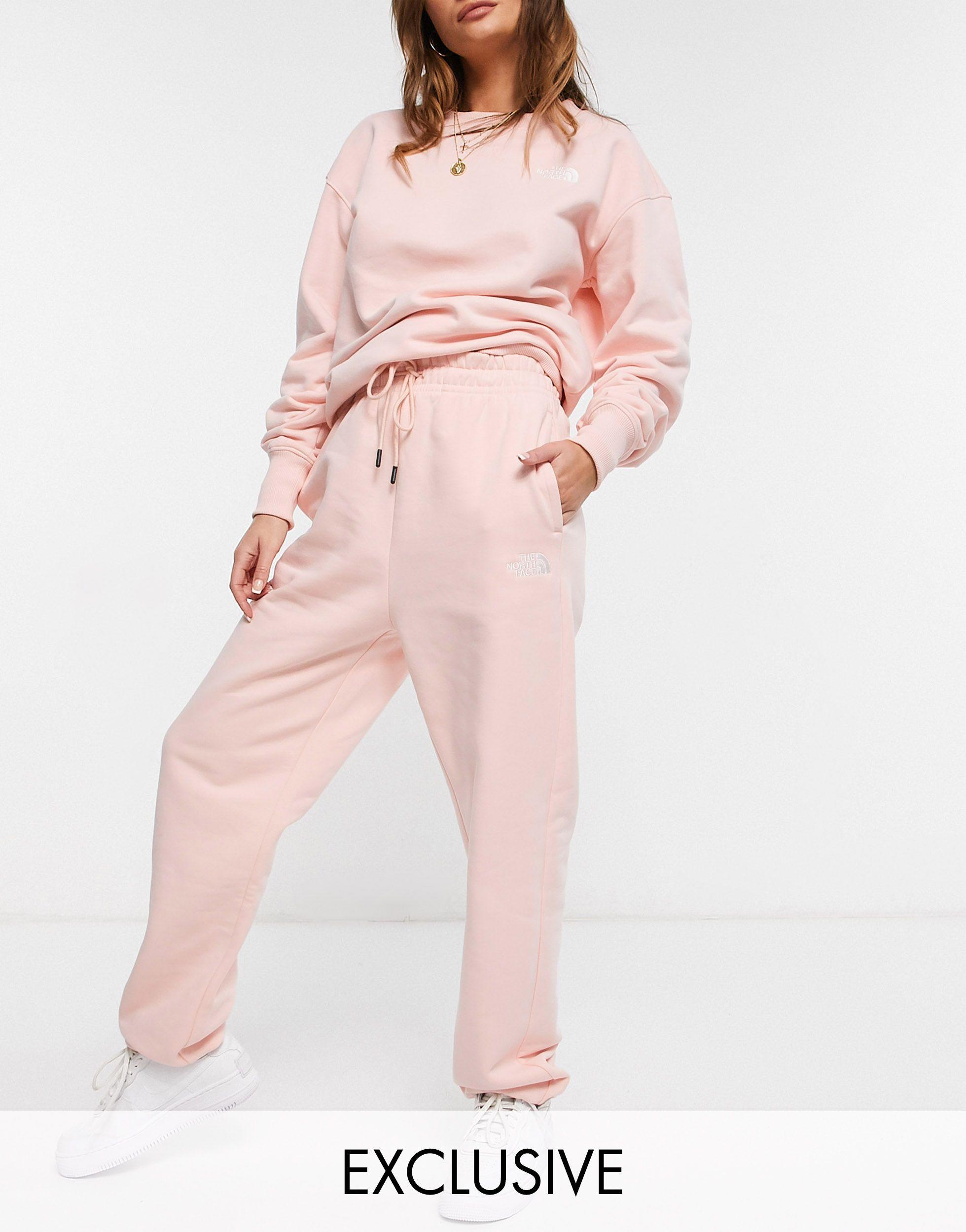 The North Face Oversized Essential jogger in Pink | Lyst