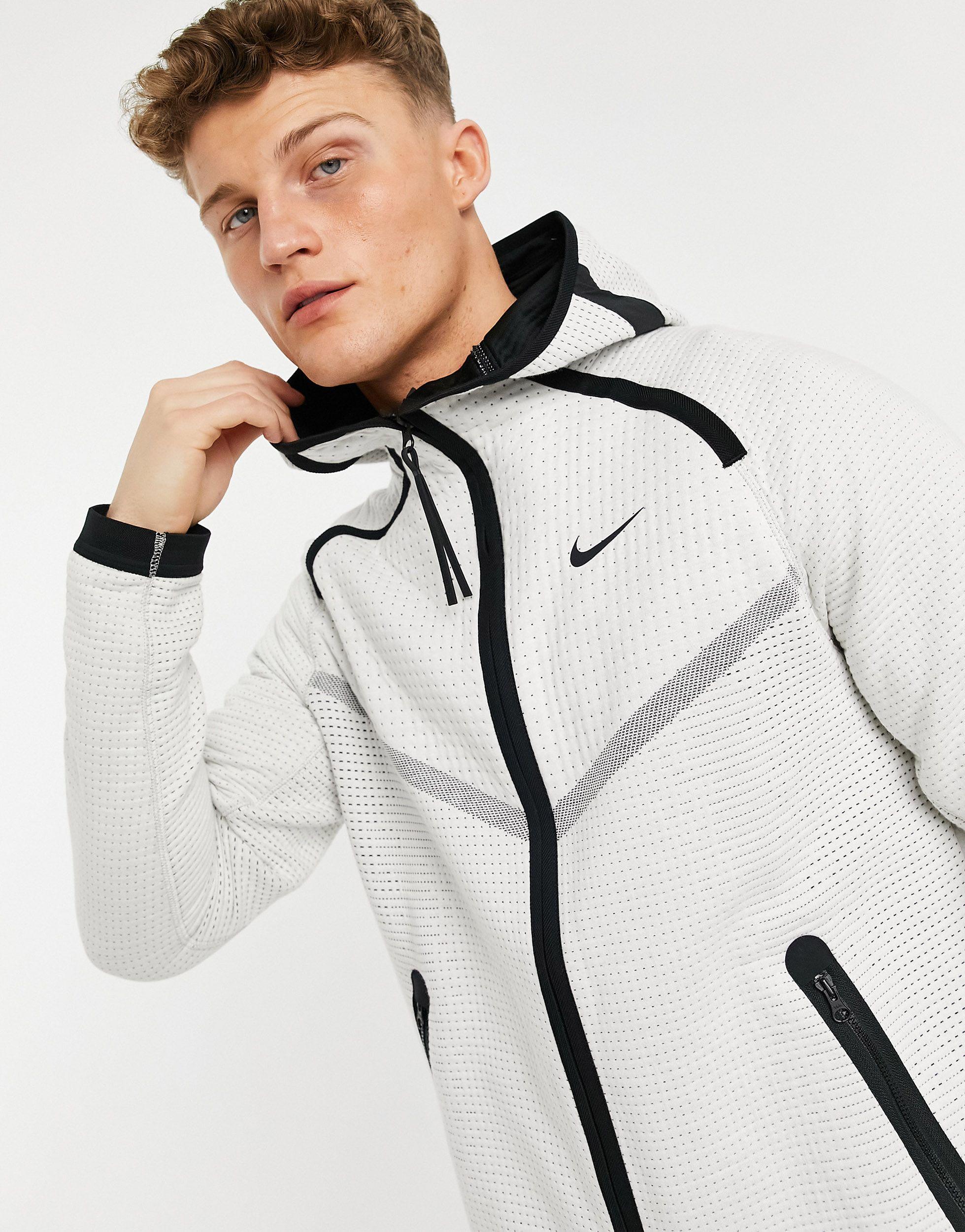 nike winterized tech fleece