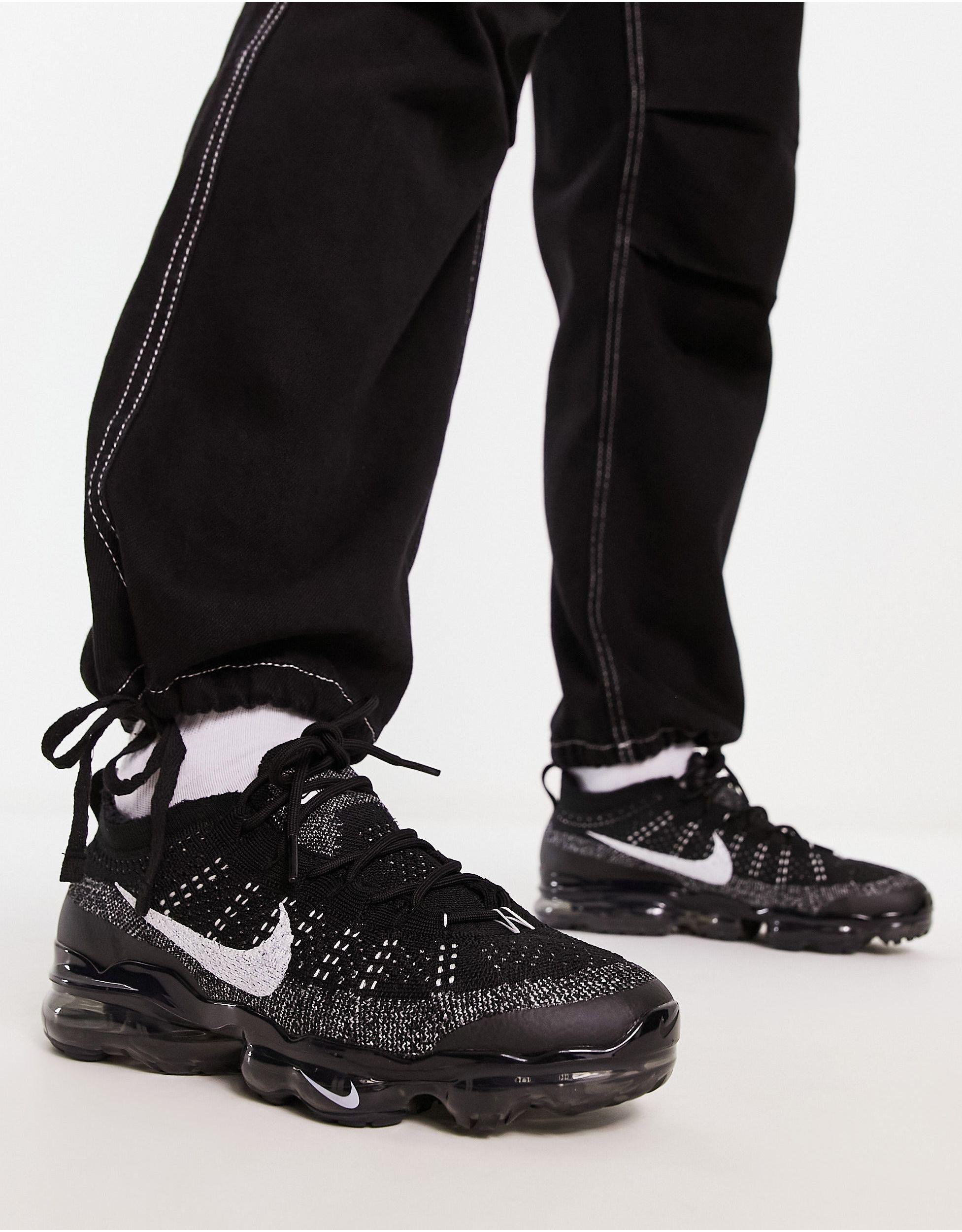 Nike Air Vapormax 2023 Flyknit Sneakers in Black for Men | Lyst