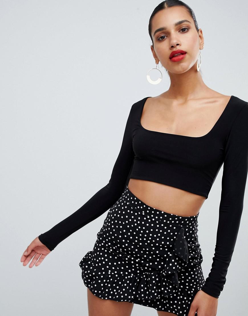 PrettyLittleThing Slinky Square Neck Long Sleeve Crop Top in Black | Lyst