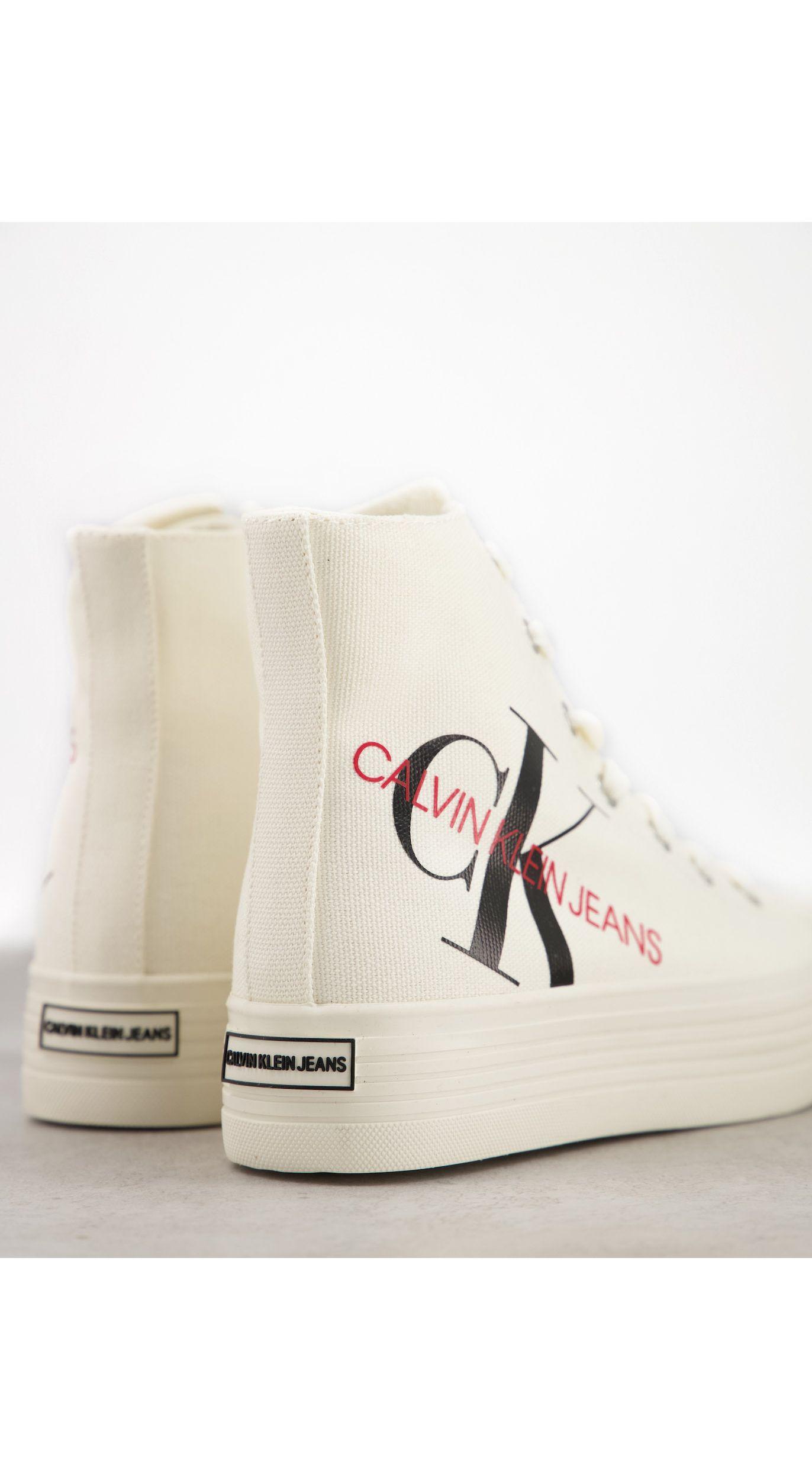 Calvin Klein Jeans RE9245 Rose - Schoenen Hoge sneakers Dames € 57,62