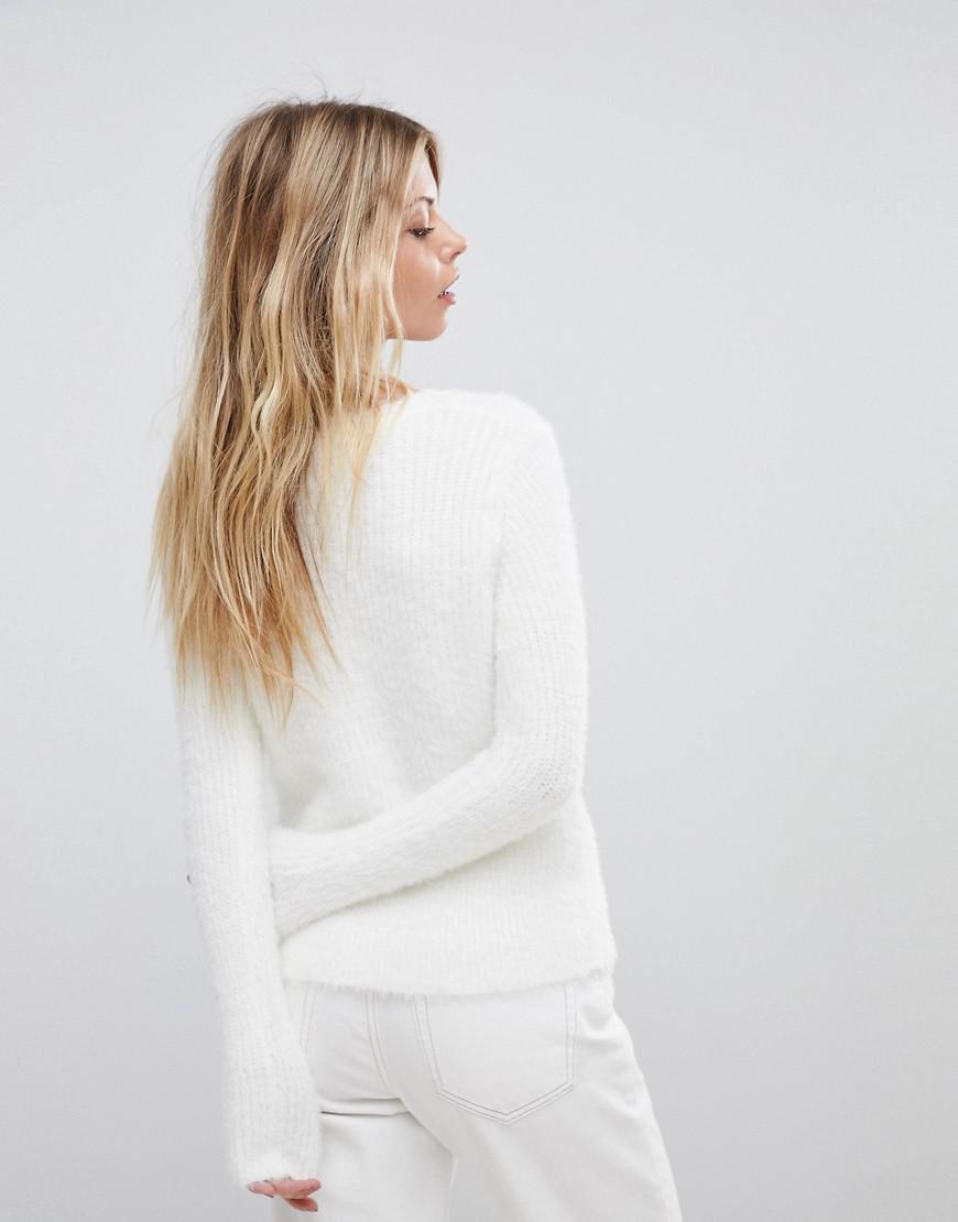 Oasis Fluffy Crew Neck Jumper in White 