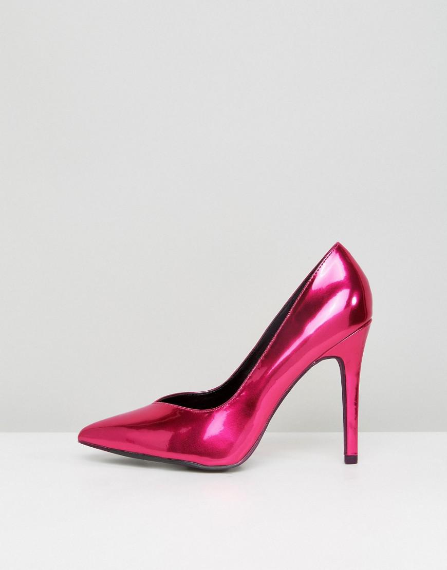 pink metallic pumps