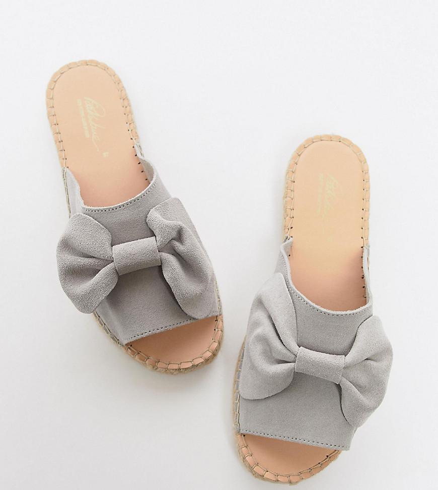 bow suede sliders