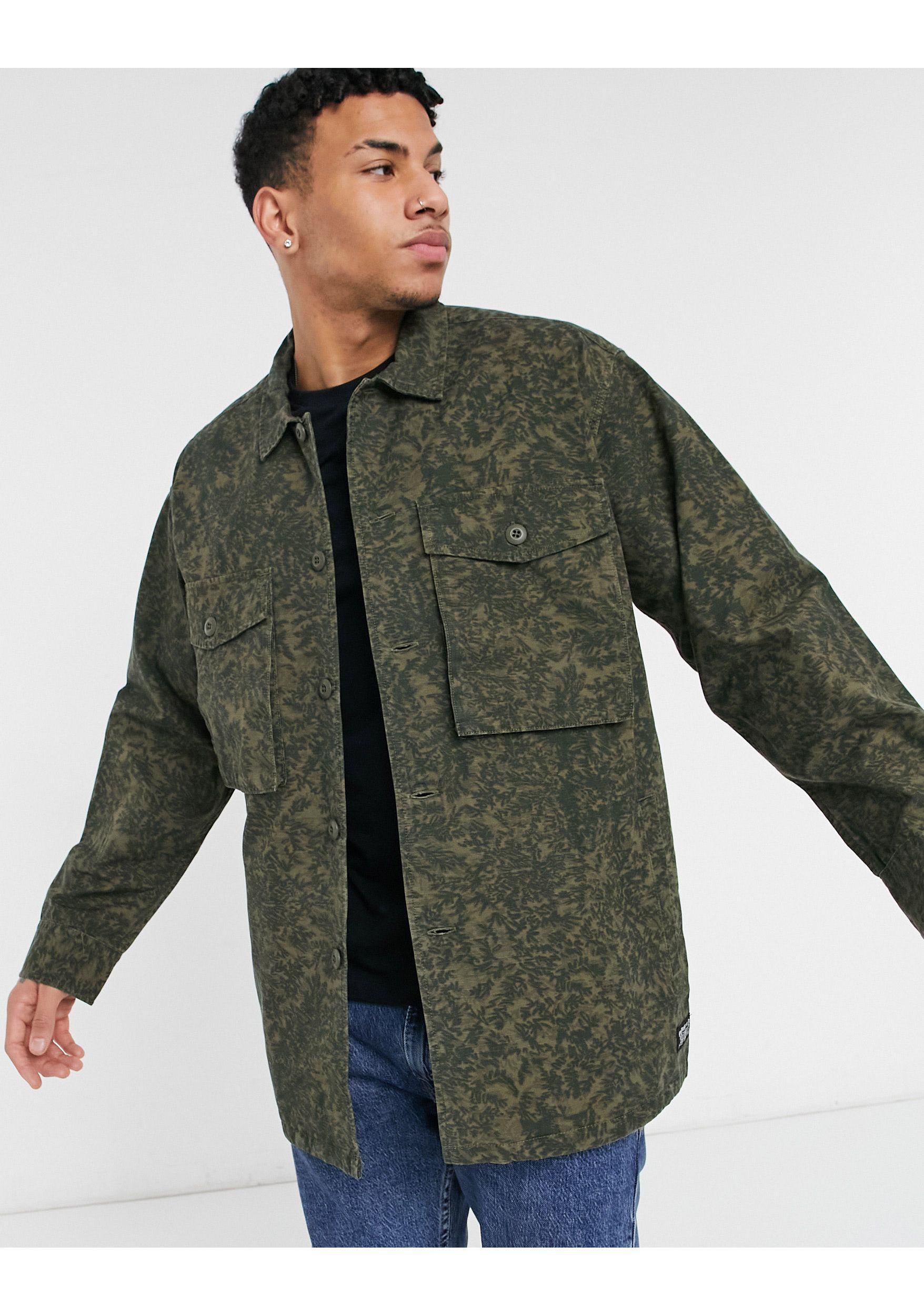 Levi's Hayes Oversized Camo Print Overshirt Jacket in Green for Men | Lyst