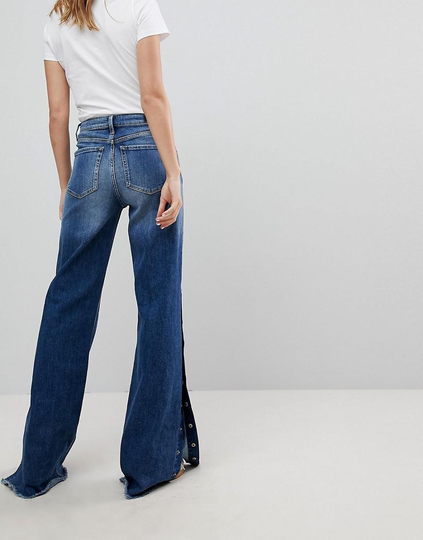 Как называются джинсы широкие от бедра. Wide Leg Pepe Jeans. Джинсы трубы. Джинсы трубы женские. Джинсы от бедра широкие.