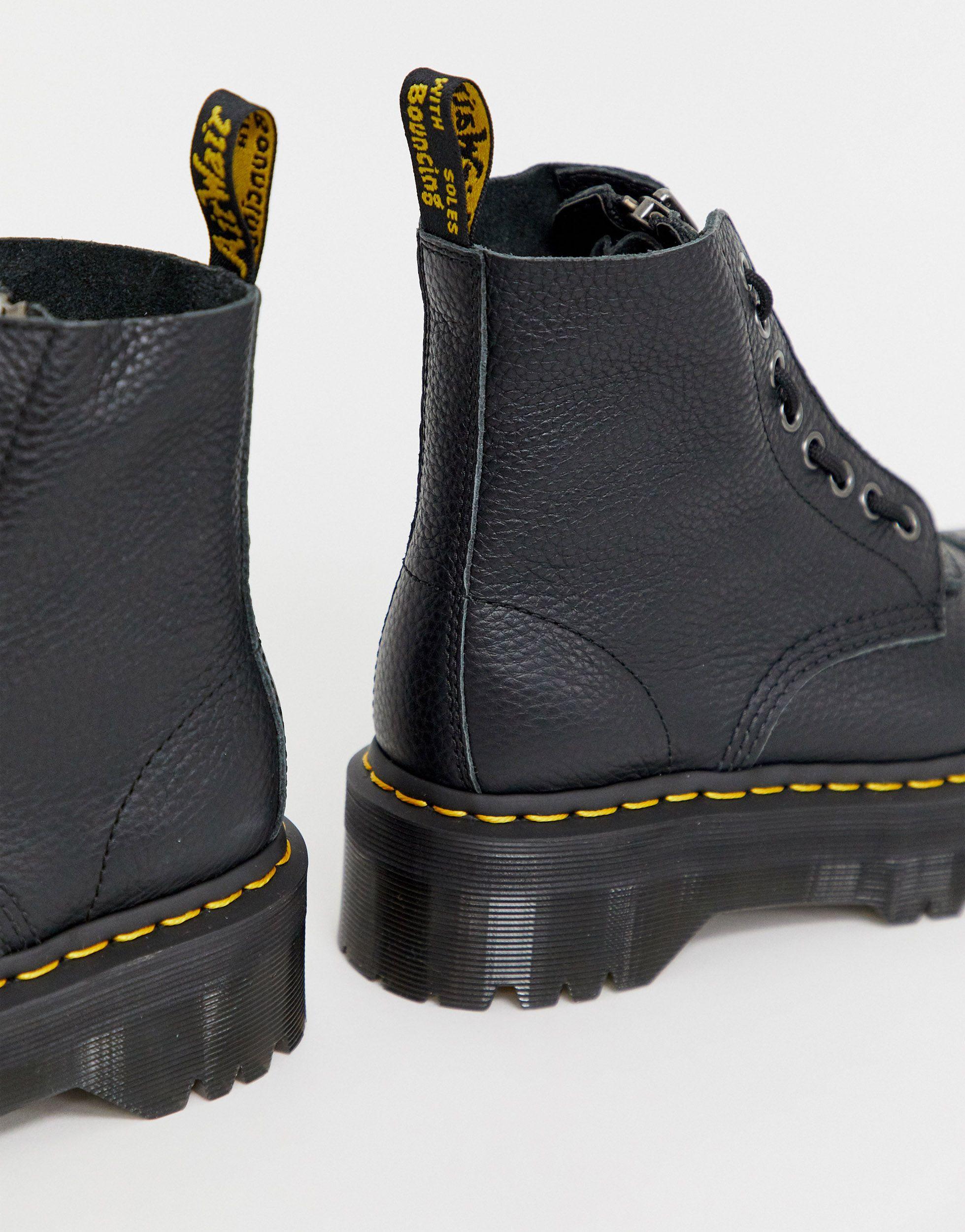 black flatform boots