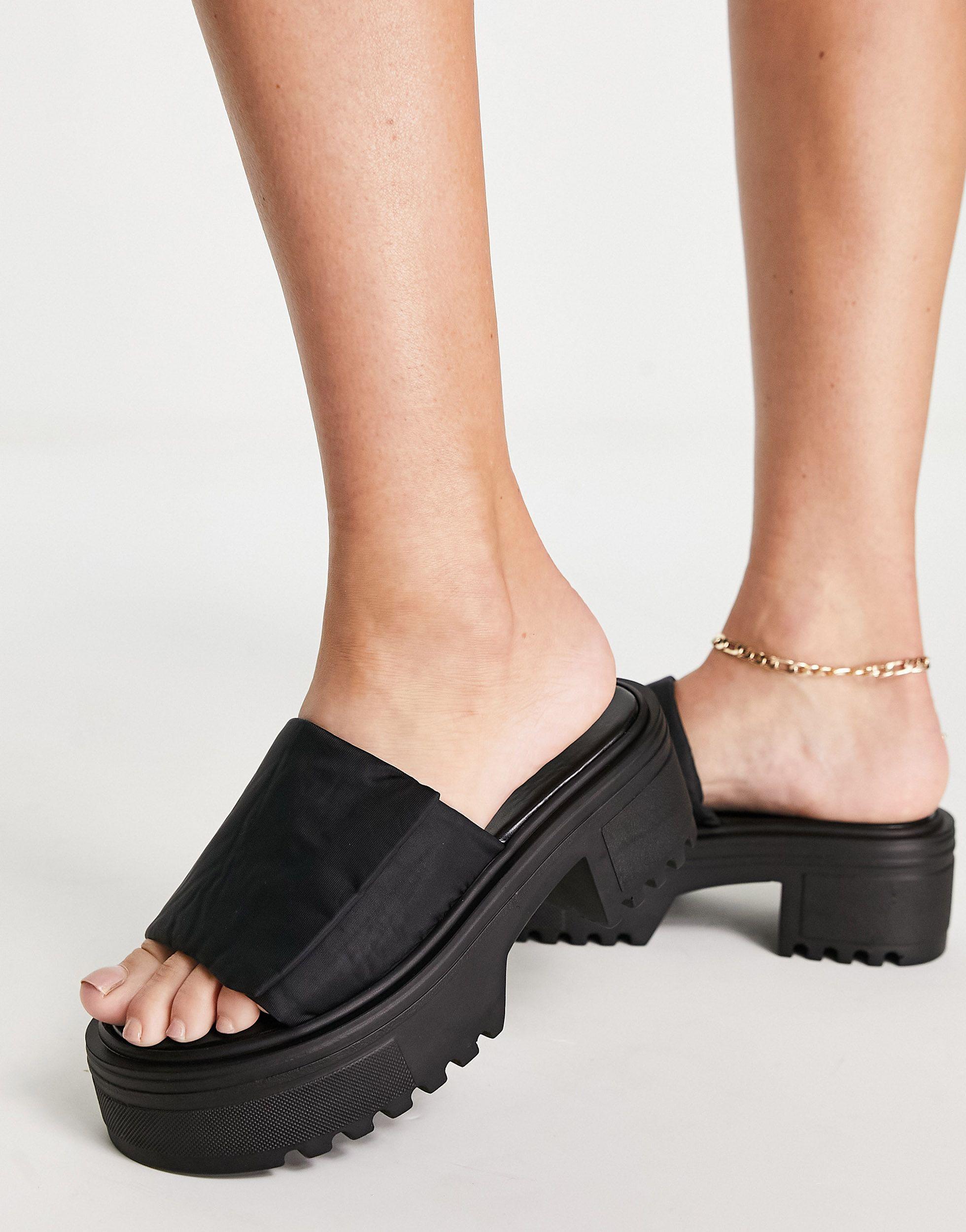 mules negras planas verano 2022 Prune | Zapalook