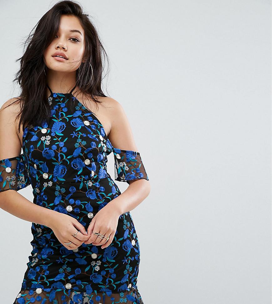 PrettyLittleThing Besticktes Kleid mit Schulterausschnitten in Blau | Lyst  DE