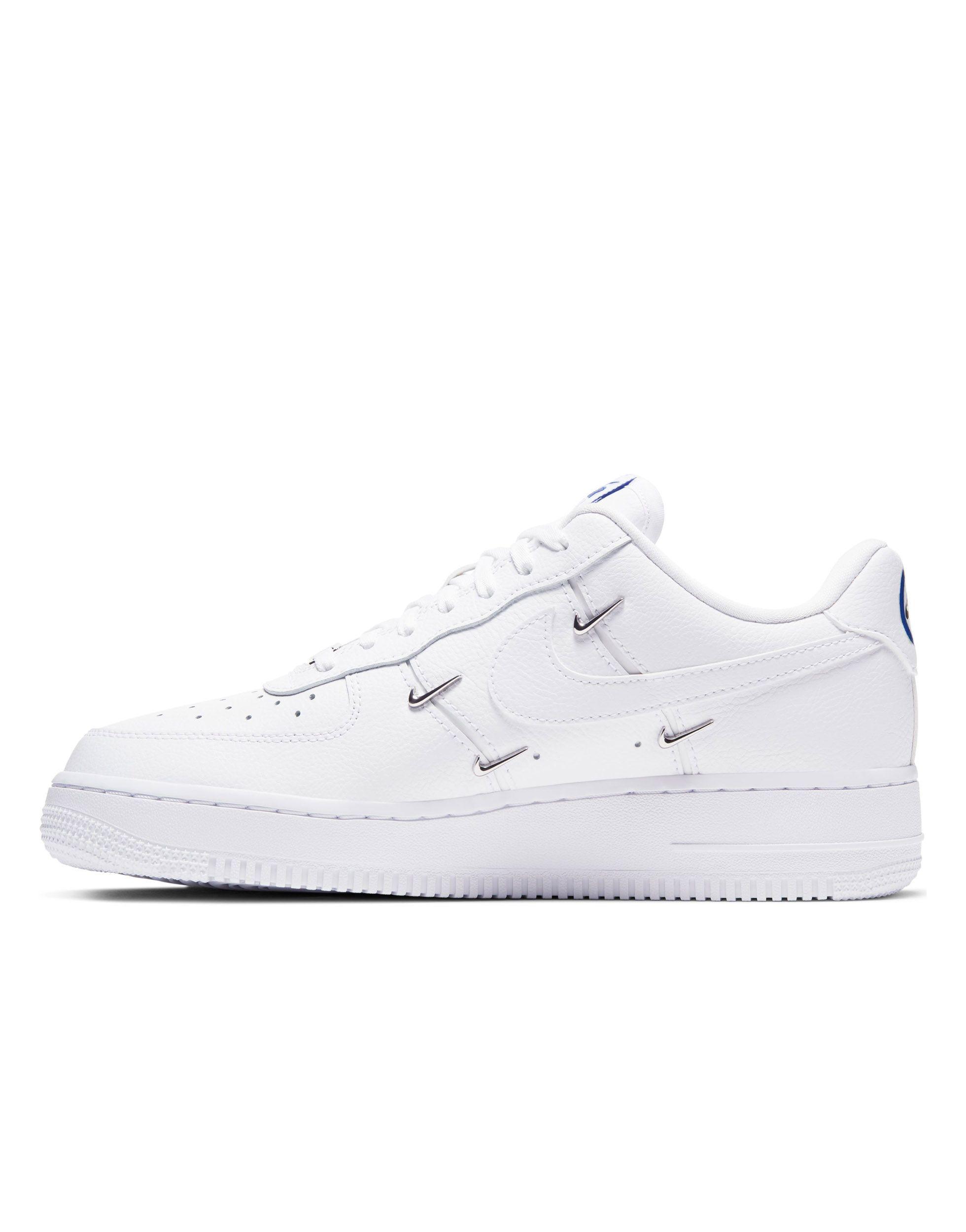 Zapatillas blancas con logo pequeño metalizado Air Force 1 07 Nike de color  Blanco | Lyst