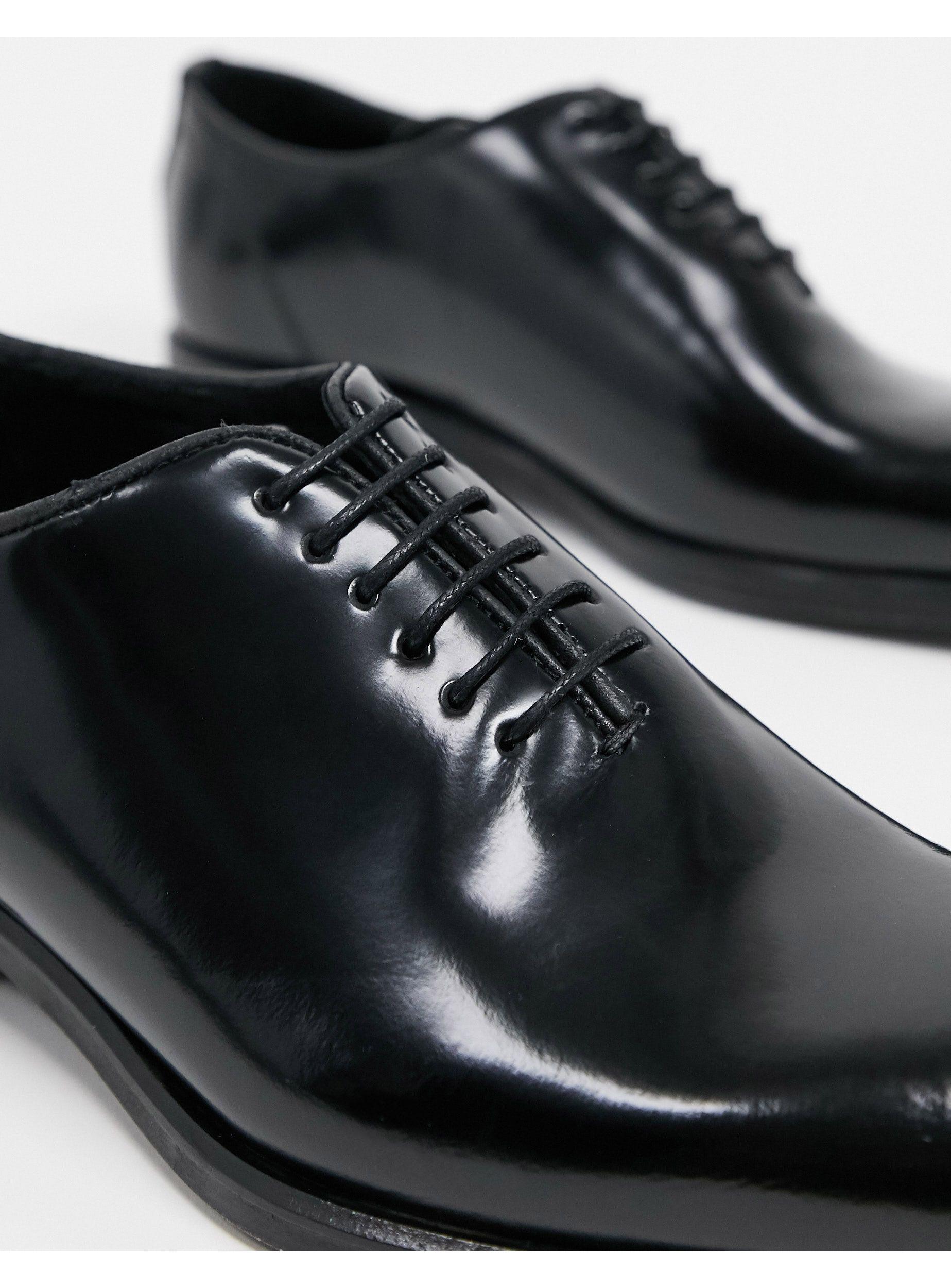 Reiss Dominic Lace Up Brogues in Black 