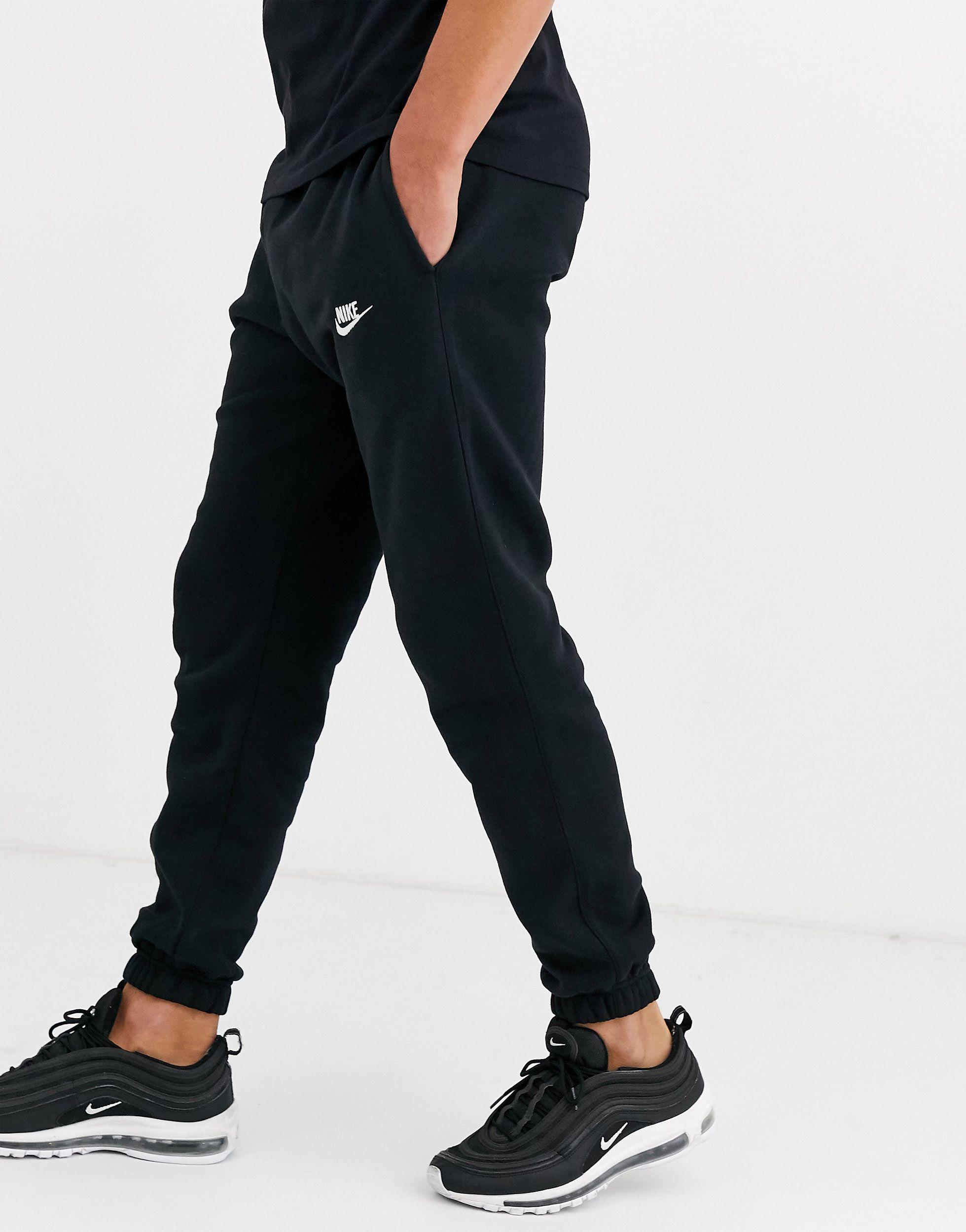 nike casual fit cuffed joggers