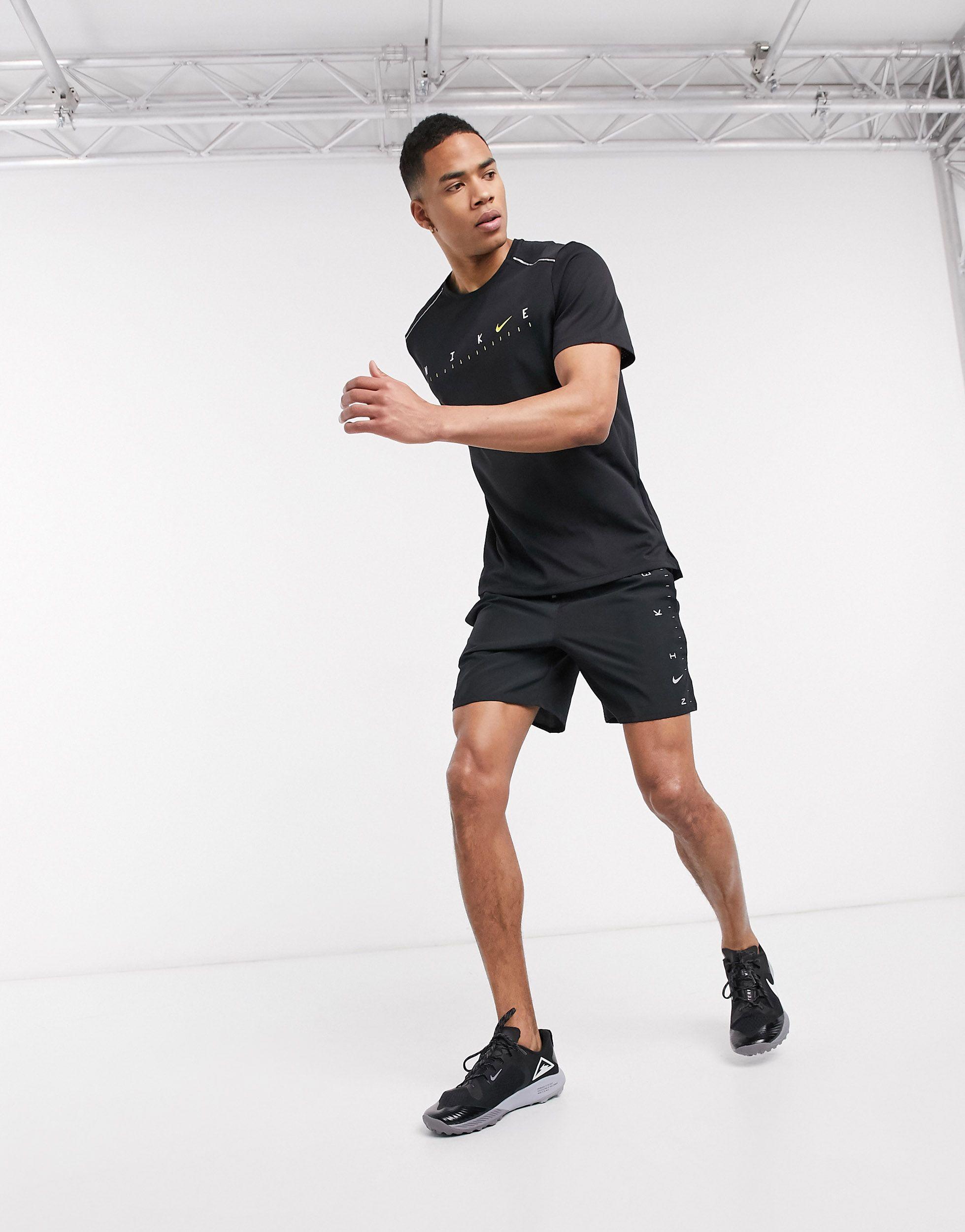 Nike Miler Tech T-shirt With Chest Logo in Black for Men | Lyst UK