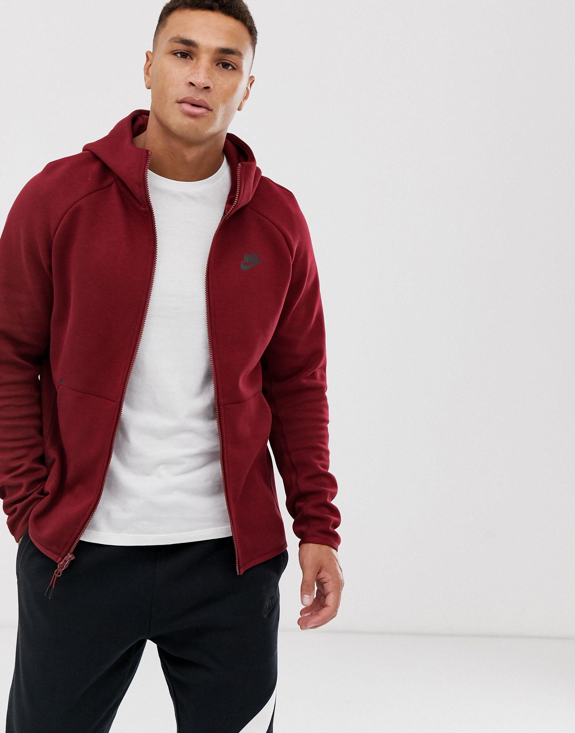 Word gek bron veer Nike Hoodie Van Tech Fleece in het Rood voor heren | Lyst NL