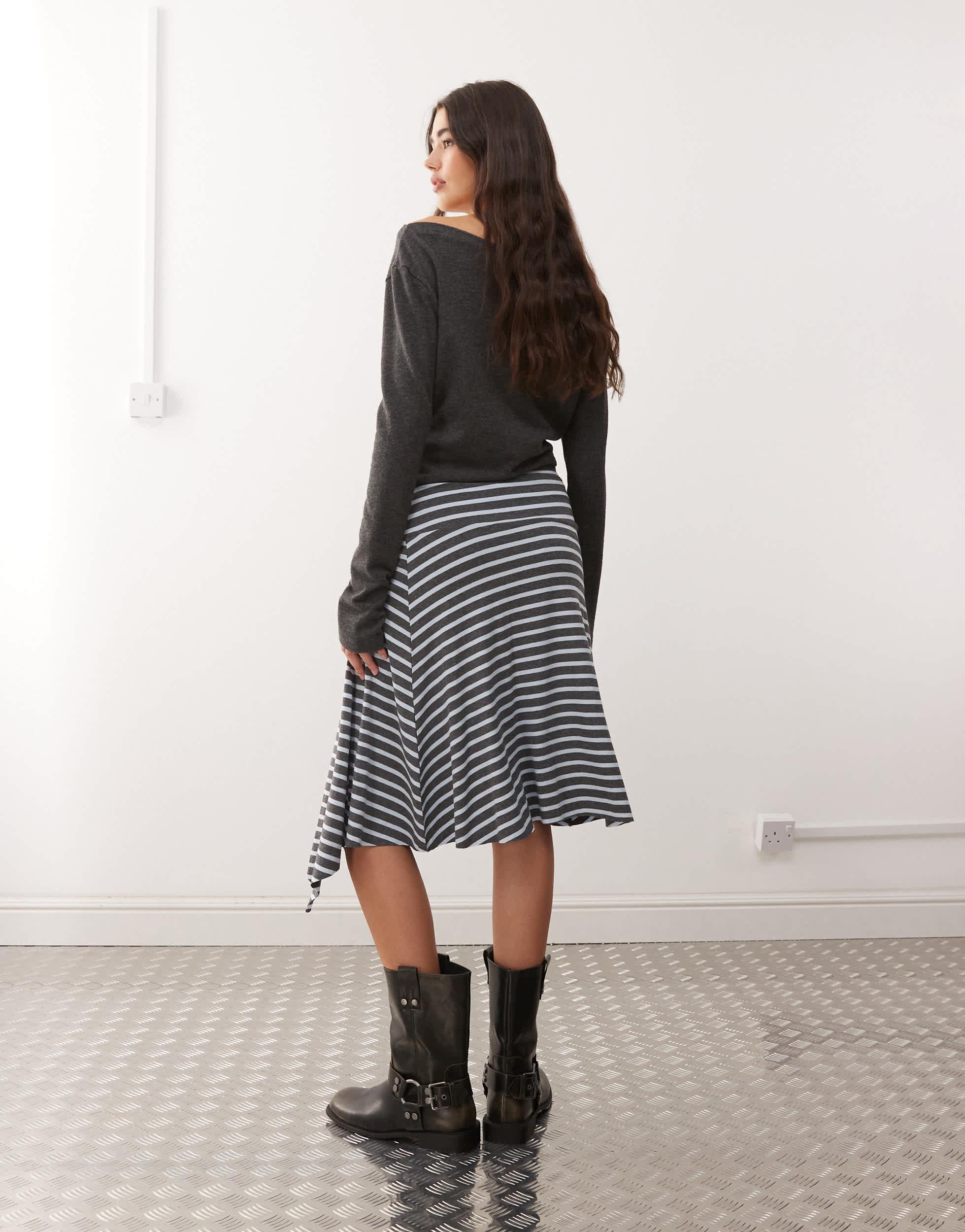 Collusion Jupe Short Mi Longue COLLUSION Mini-jupe à Volants Bleu